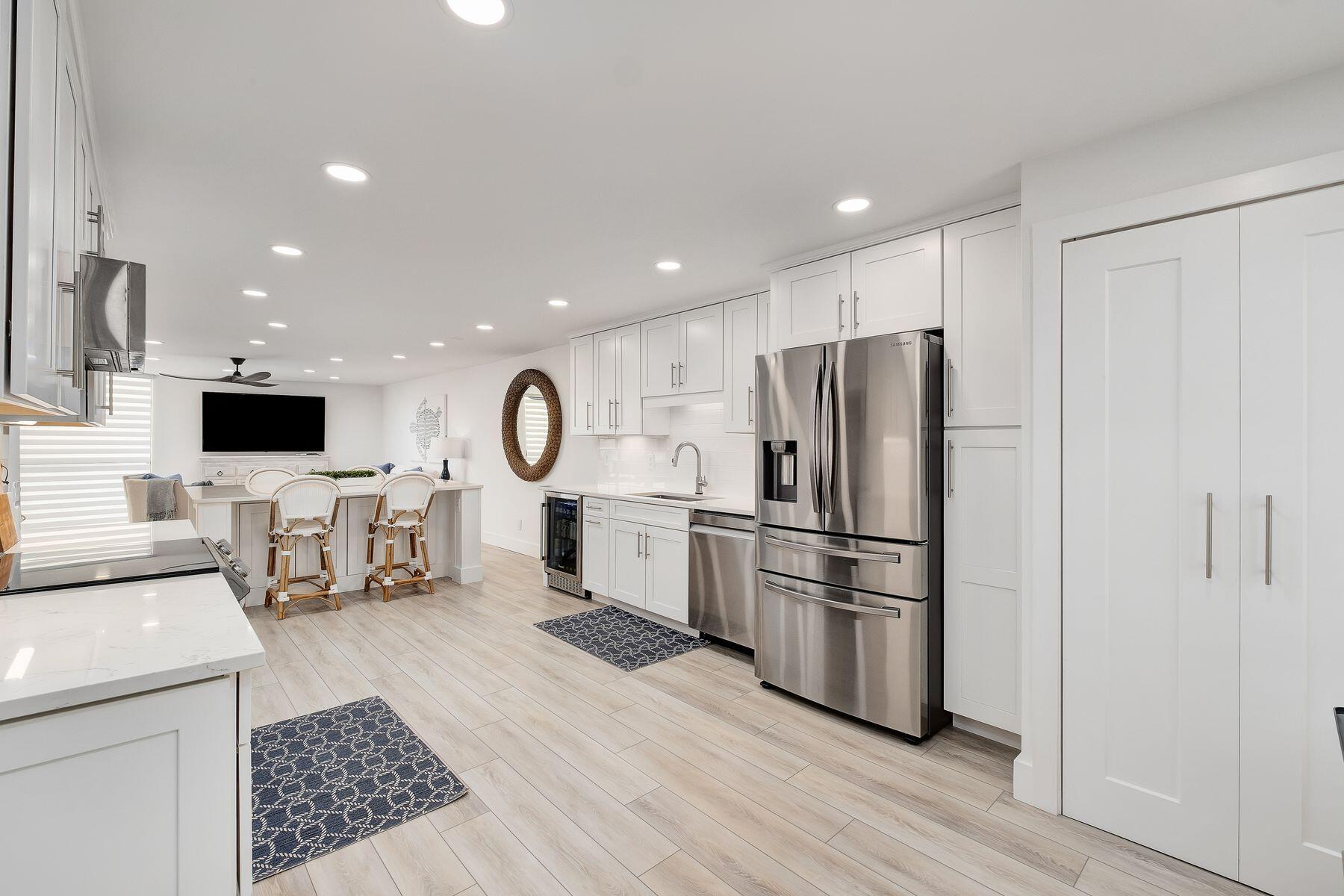 MAINSAIL CONDO PH 4 - Residential