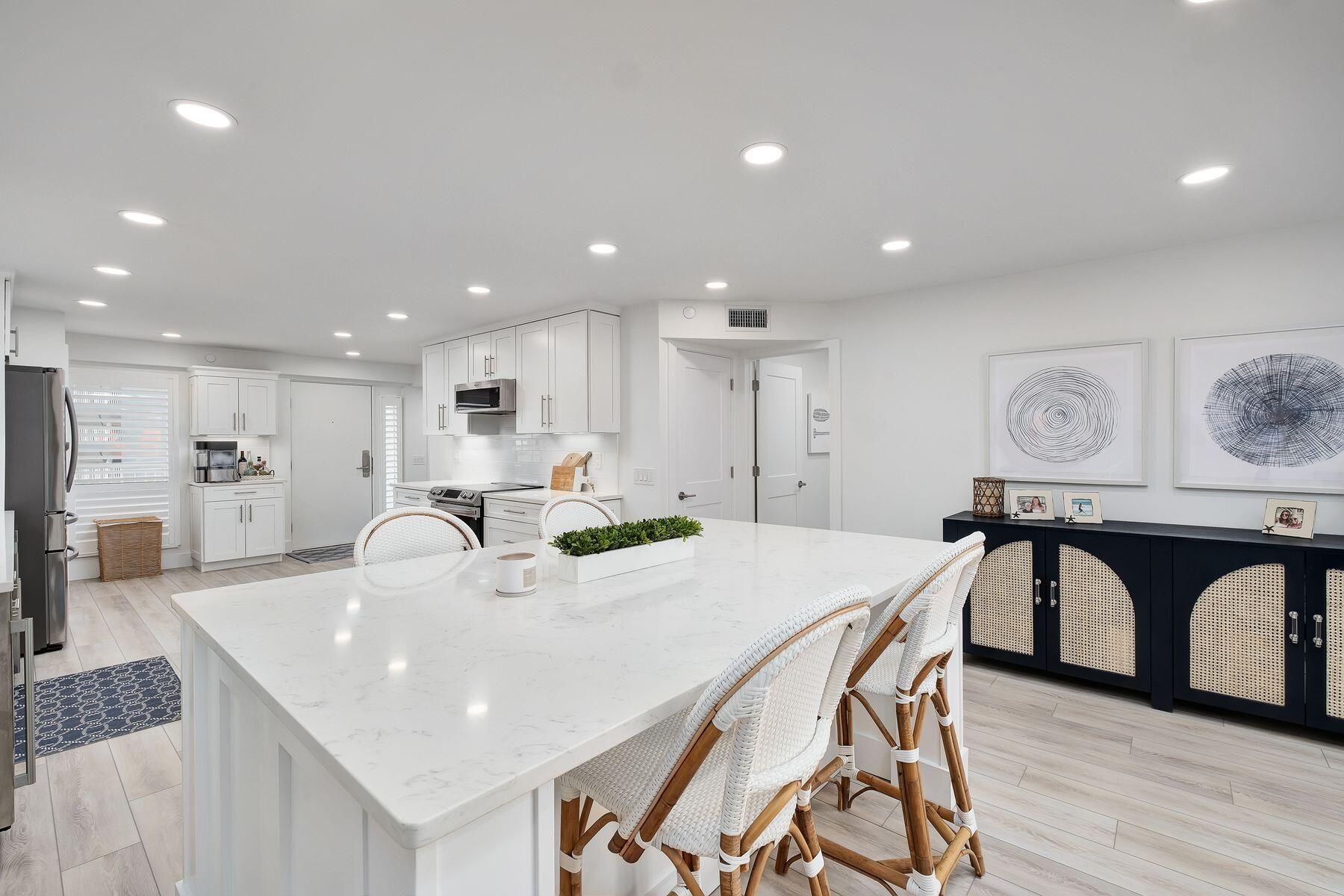 MAINSAIL CONDO PH 4 - Residential