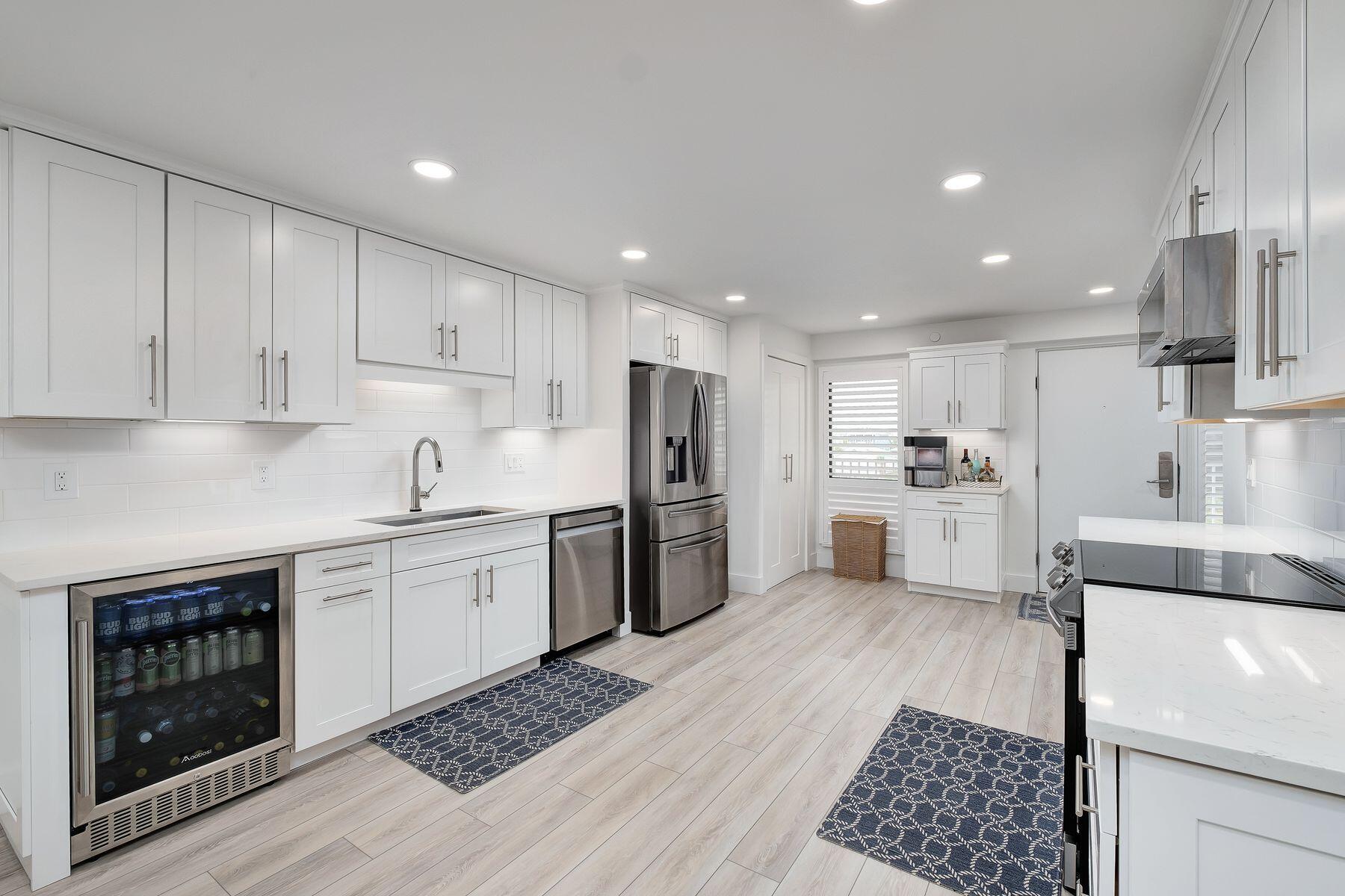 MAINSAIL CONDO PH 4 - Residential