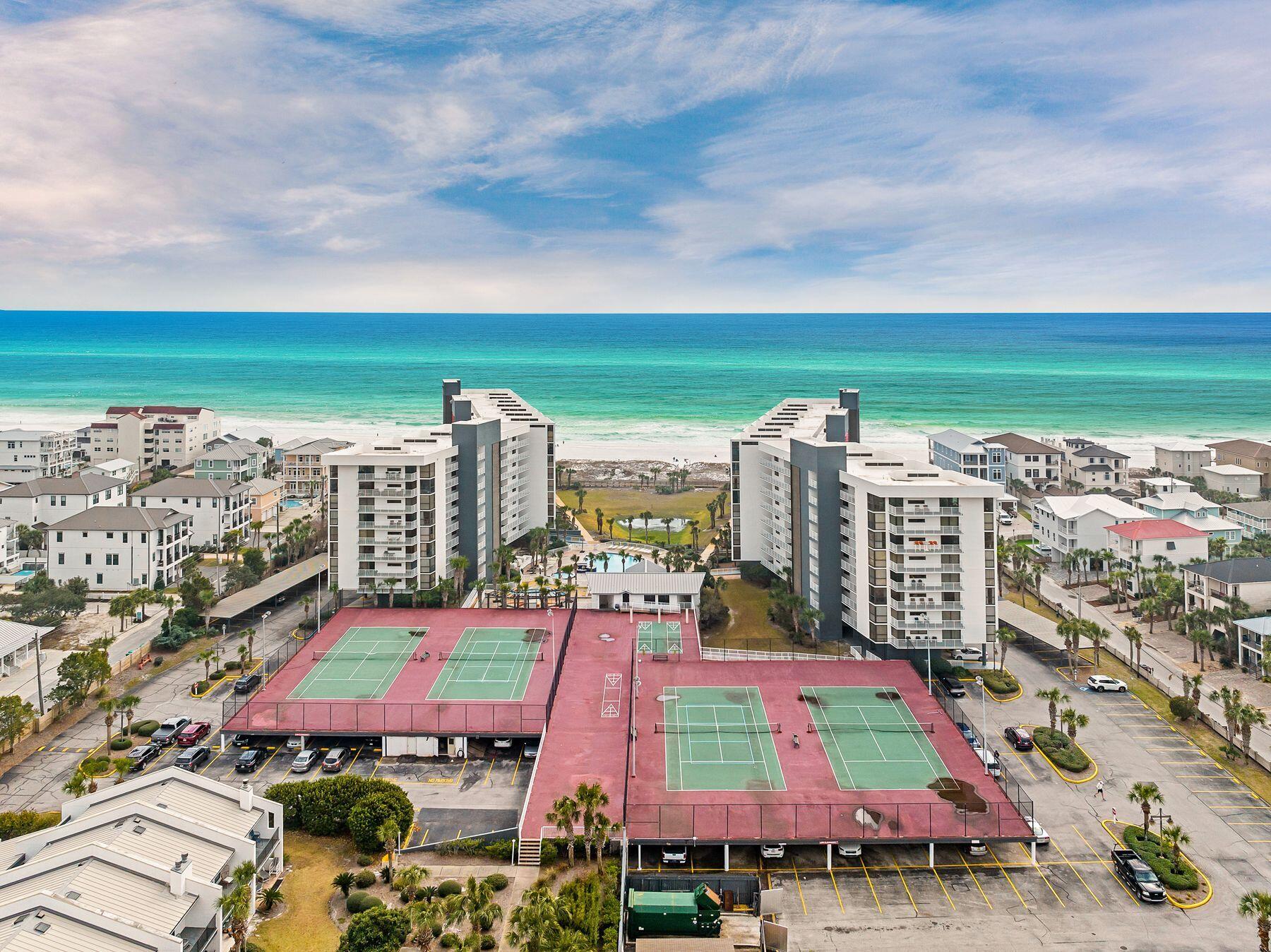MAINSAIL CONDO PH 4 - Residential