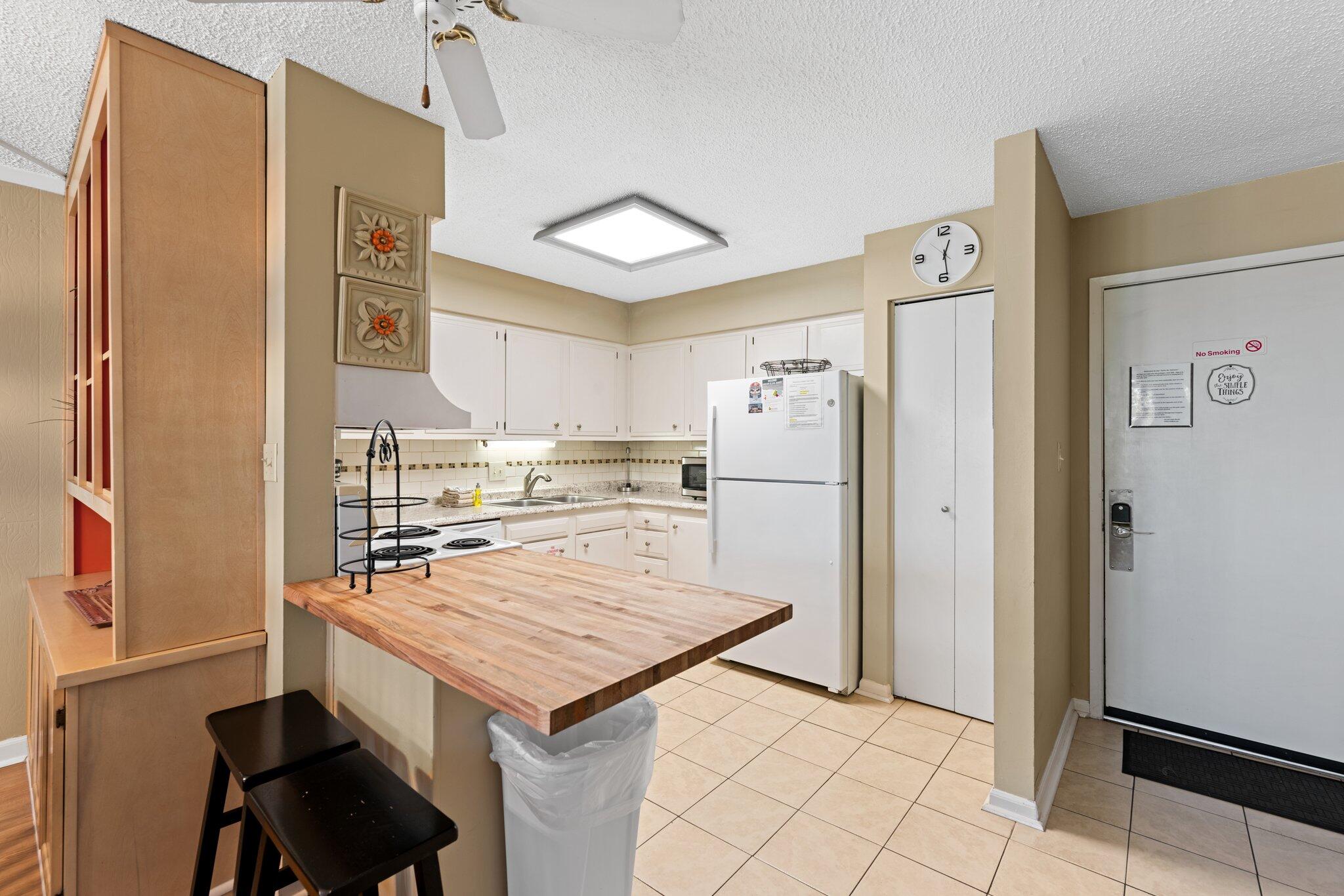 DOLPHIN POINT CONDO - Residential