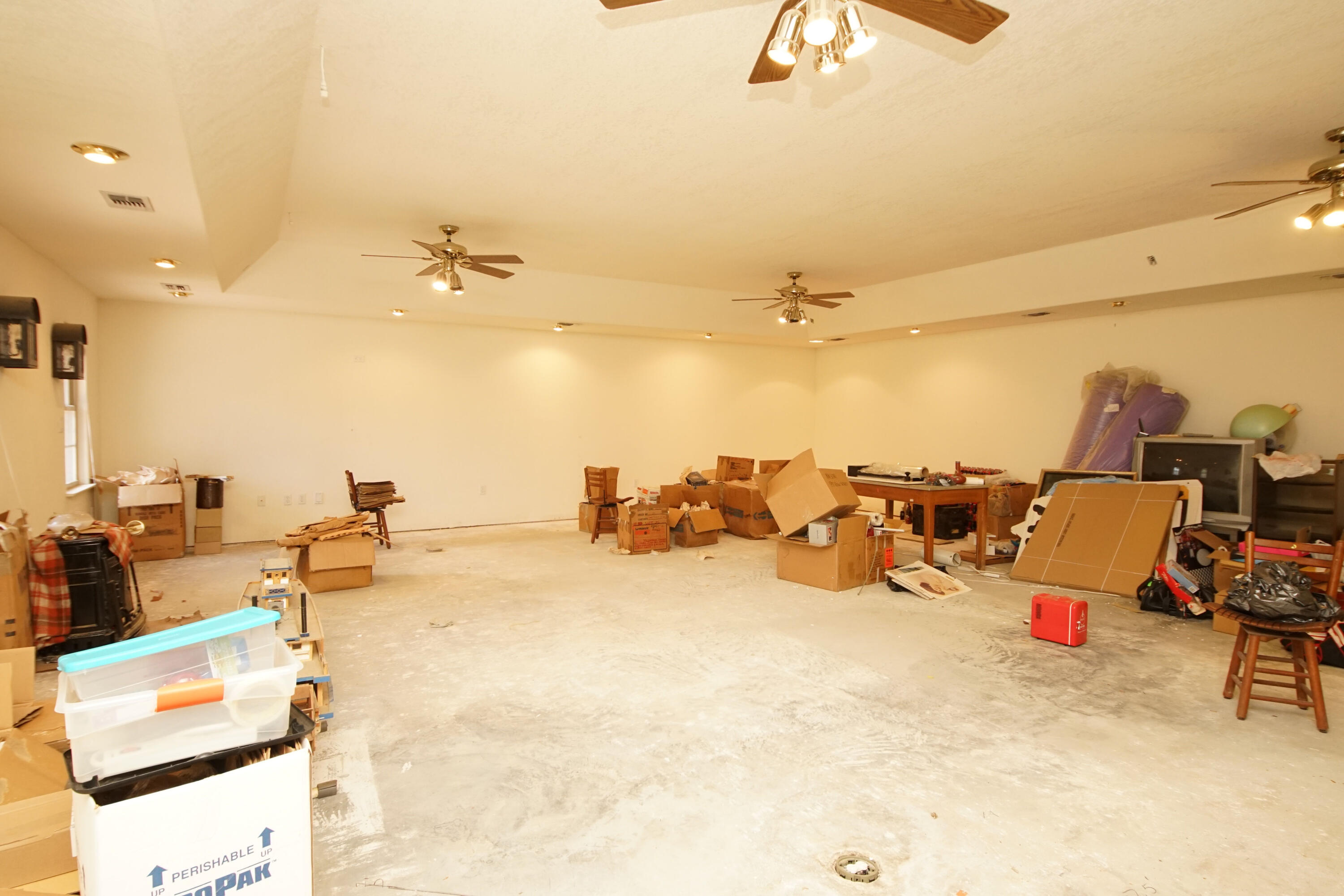 CHATEAU PRES DE LA MER - Residential