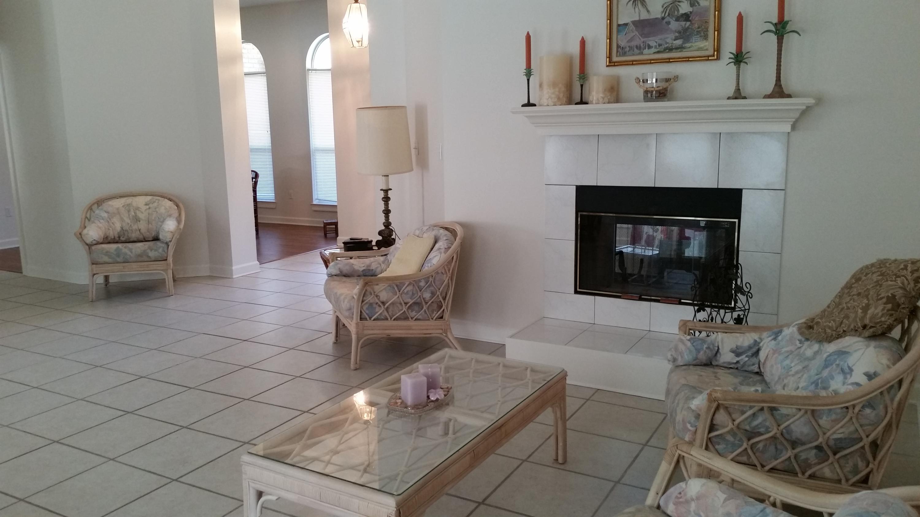 HOLLEY BY THE SEA - Residential