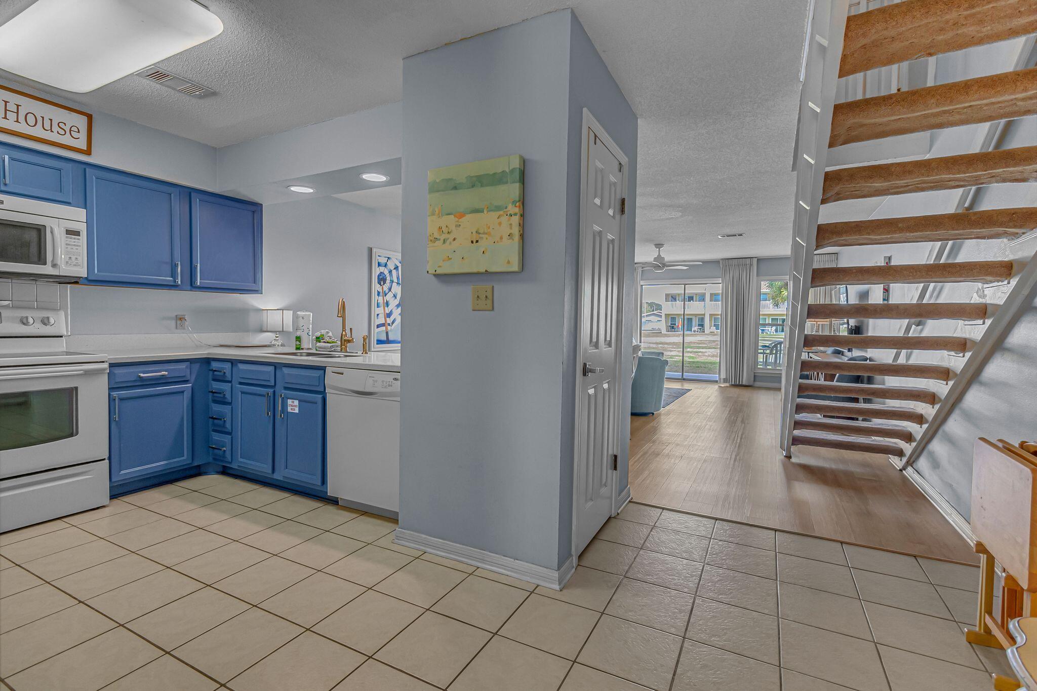 SeaCove Townhomes - Residential