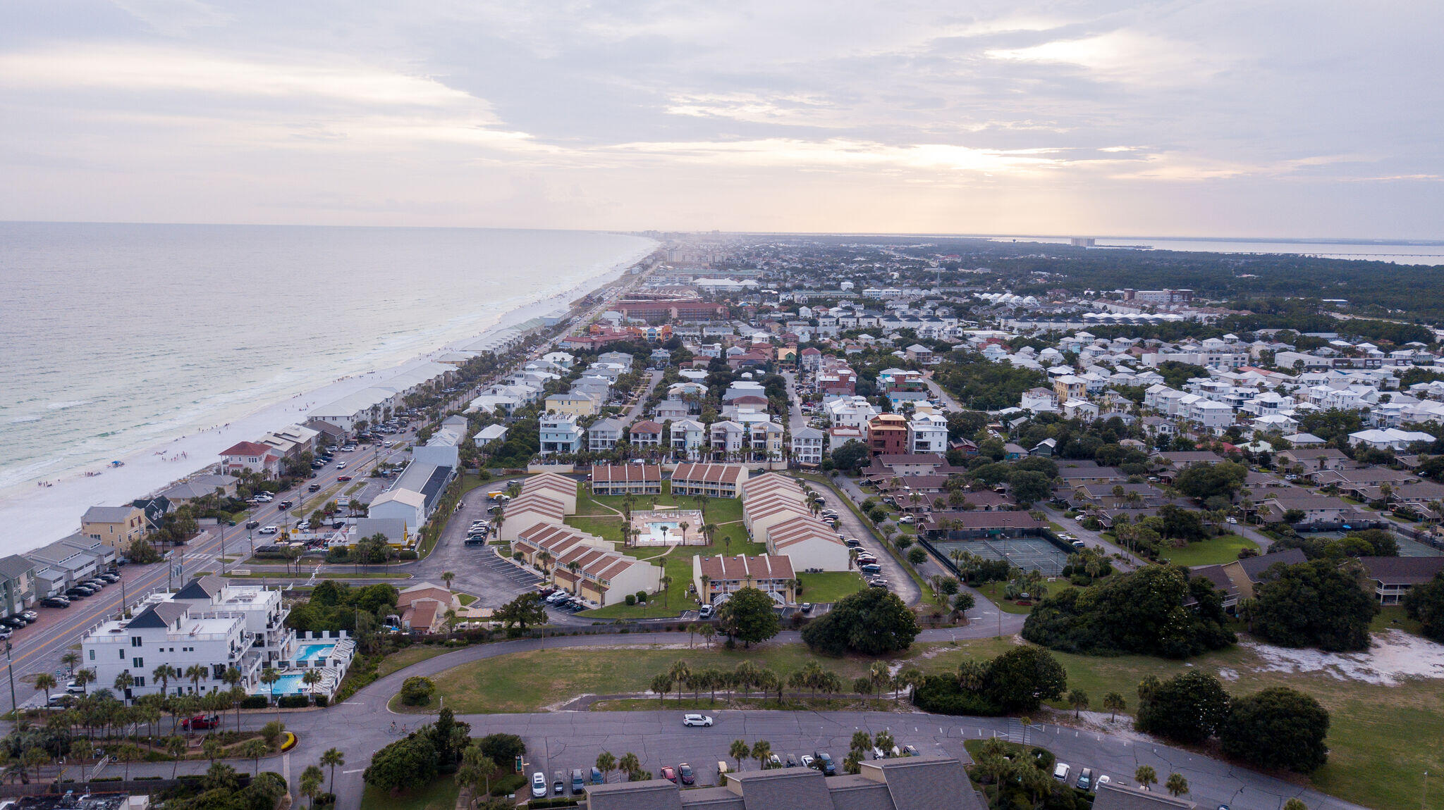 SeaCove Townhomes - Residential