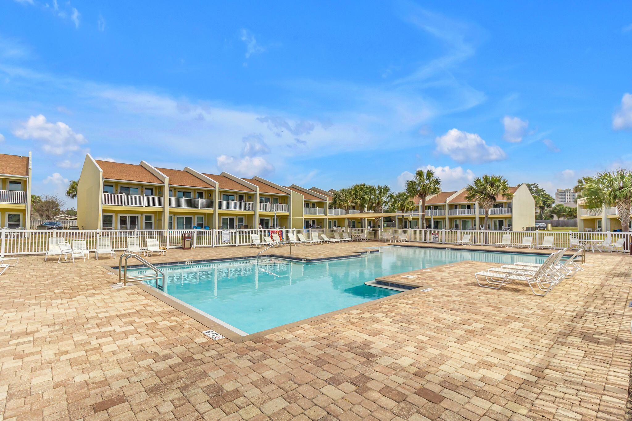 SeaCove Townhomes - Residential