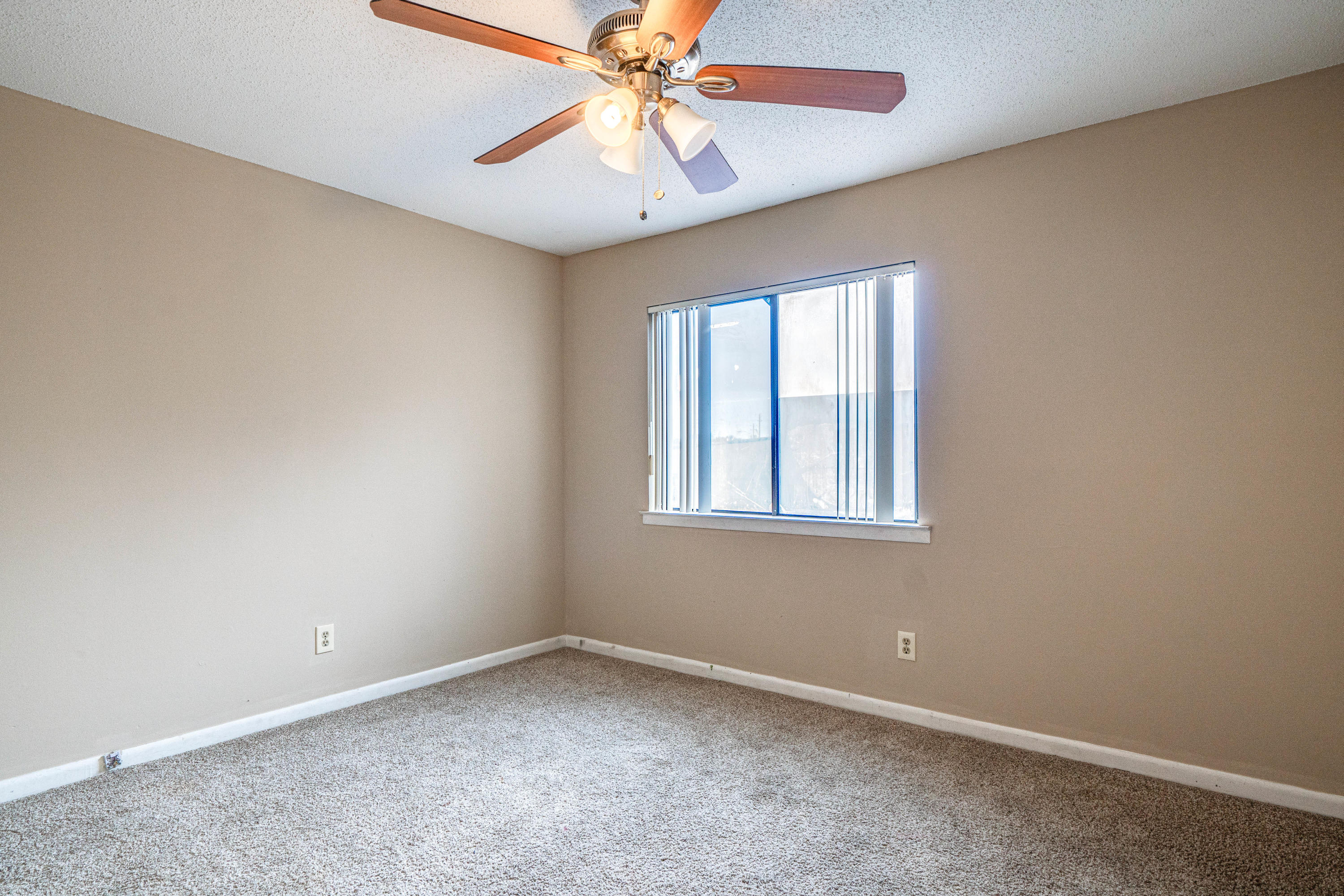 BIENVILLE SQUARE T/H - Residential