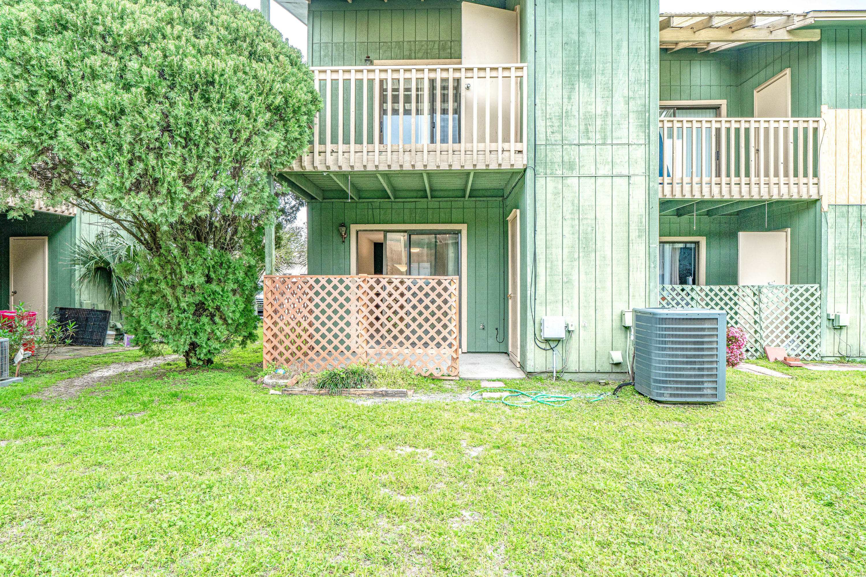 BIENVILLE SQUARE T/H - Residential