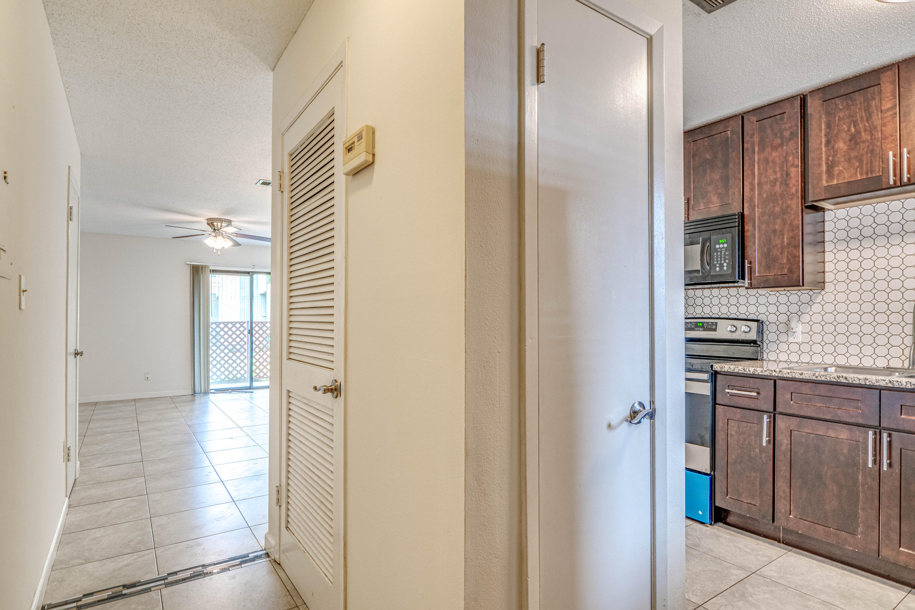 BIENVILLE SQUARE T/H - Residential