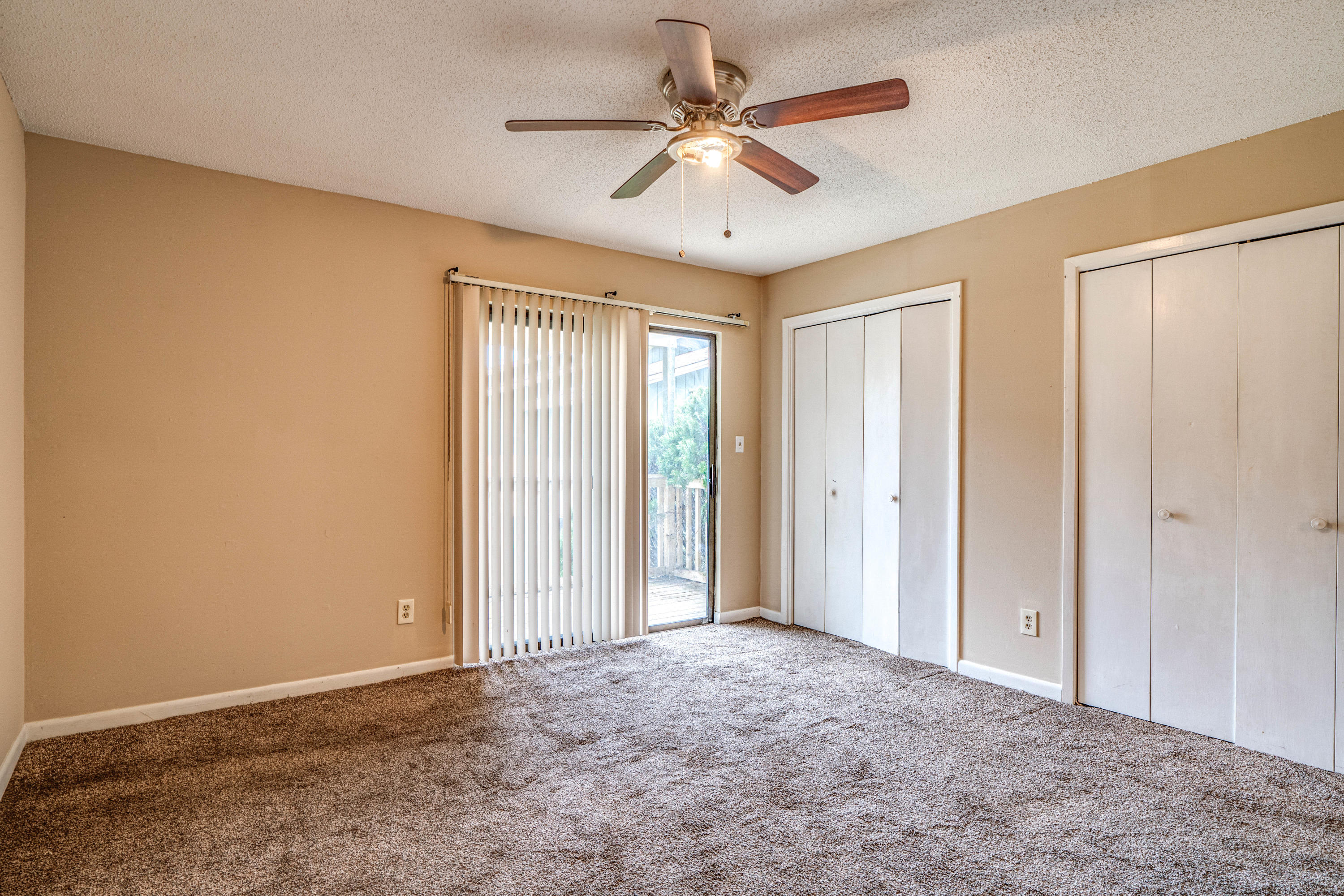 BIENVILLE SQUARE T/H - Residential