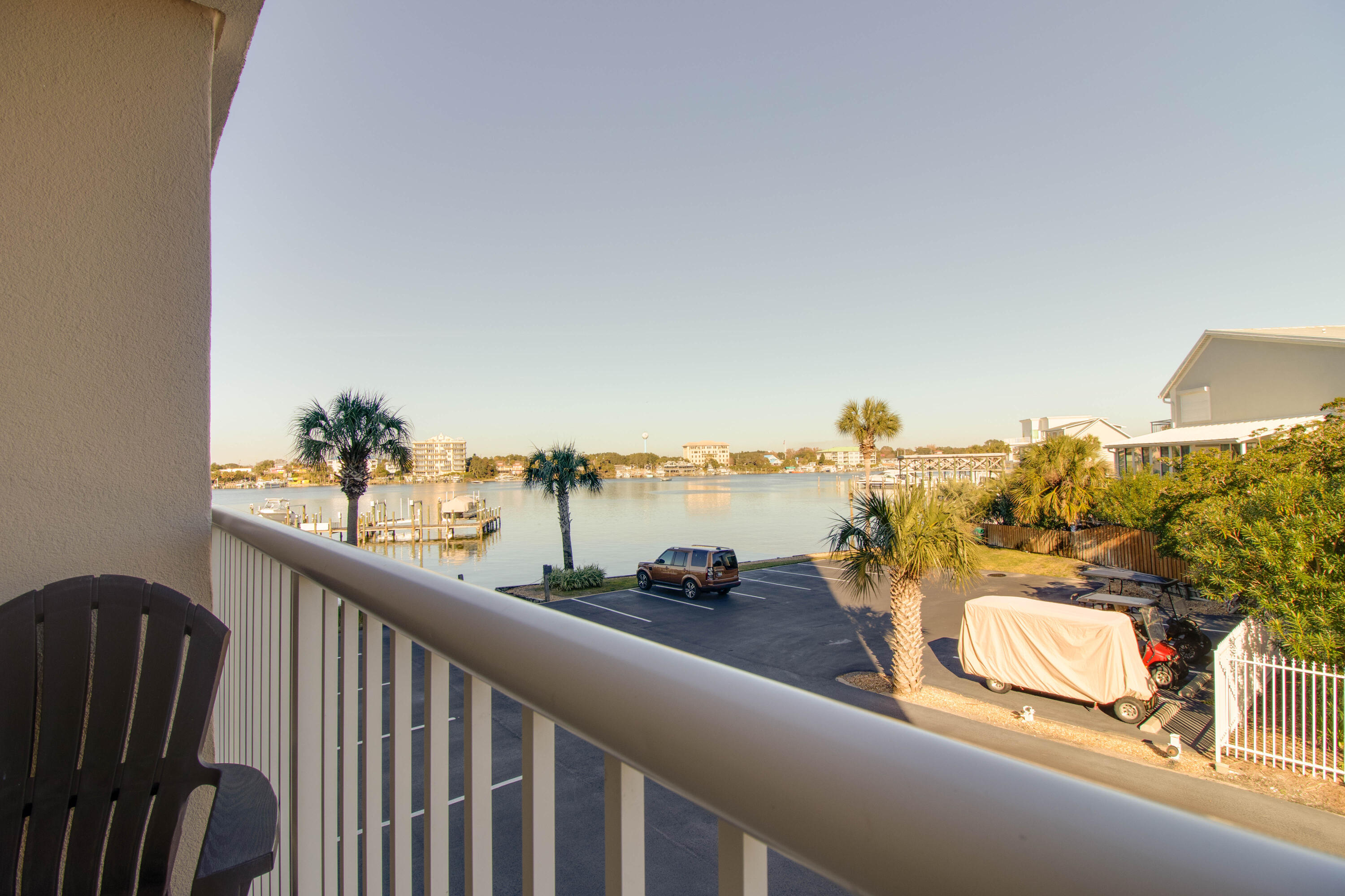 SUN KING TOWERS PH 1 - Residential