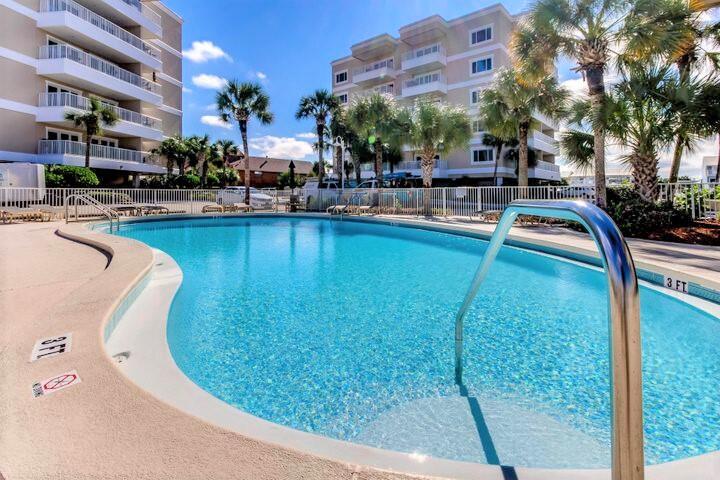 SUN KING TOWERS PH 1 - Residential