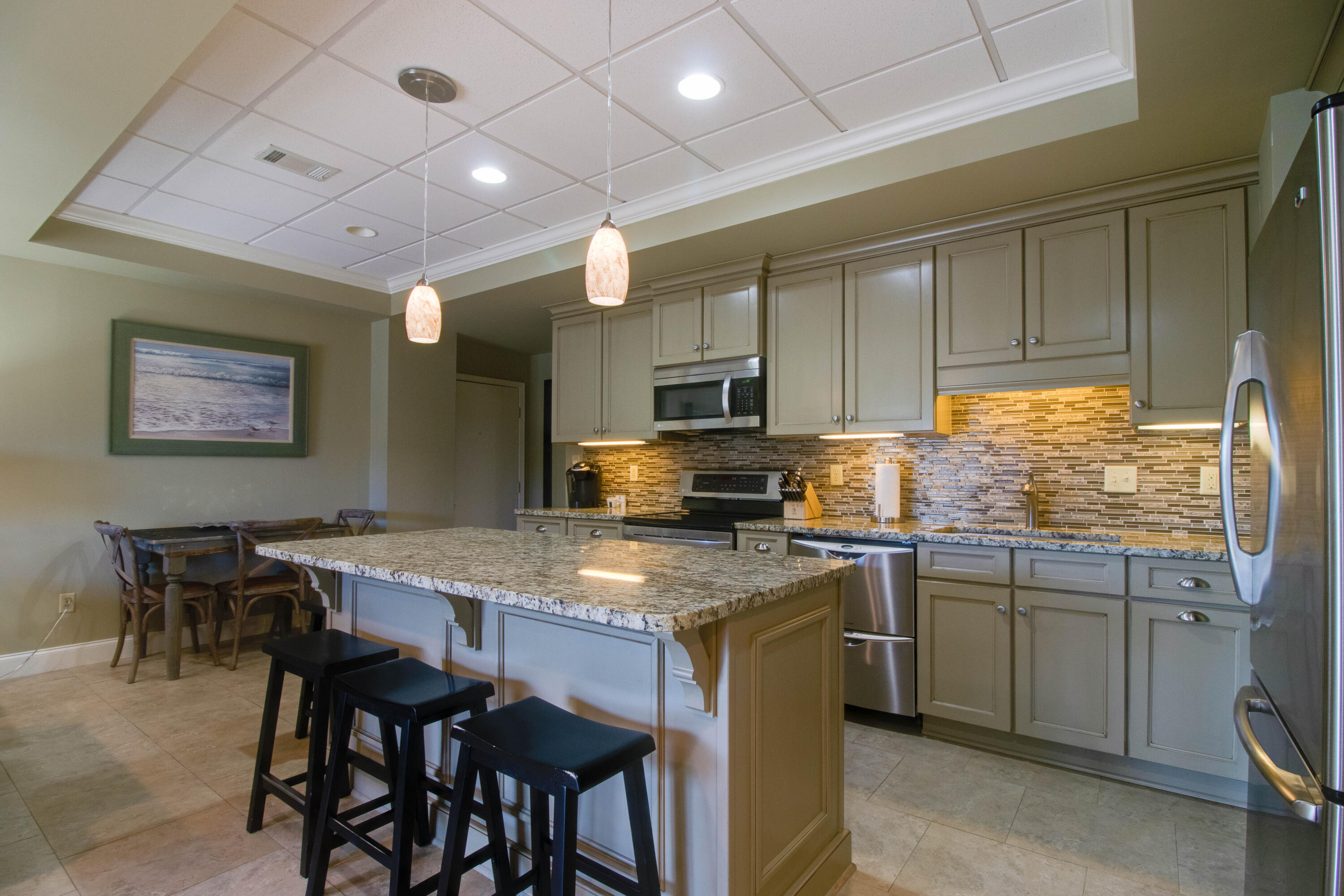 SUN KING TOWERS PH 1 - Residential