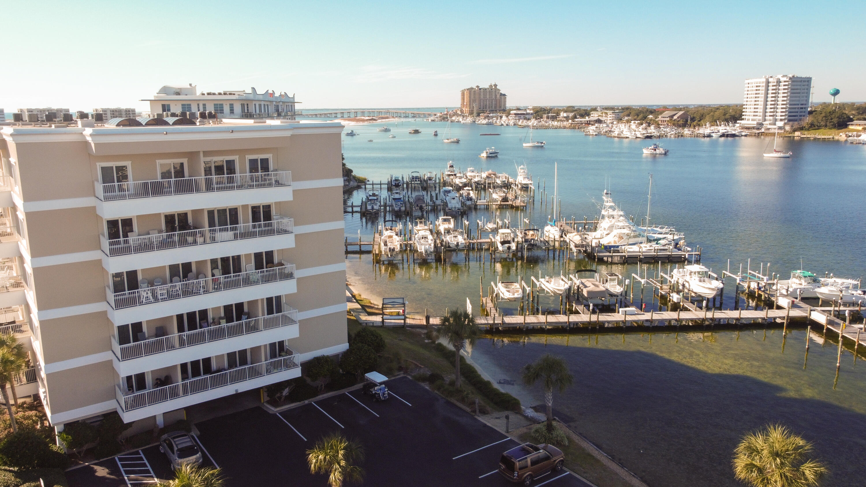 SUN KING TOWERS PH 1 - Residential