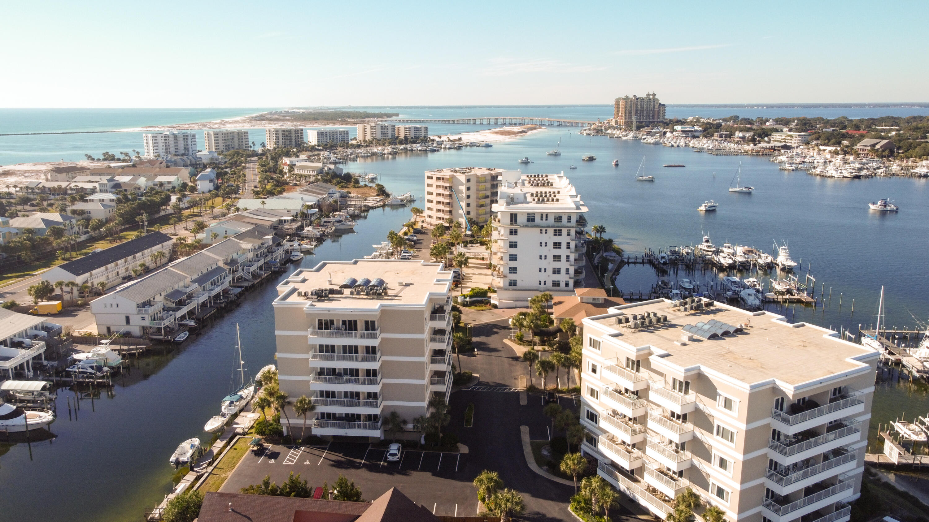 SUN KING TOWERS PH 1 - Residential