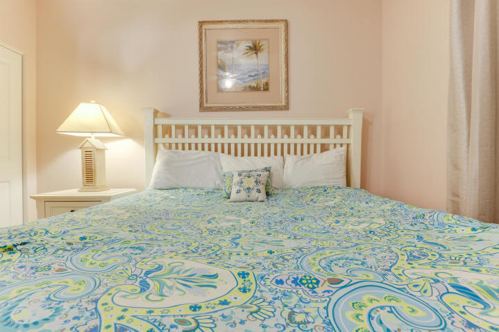 SHORES OF PANAMA - Residential