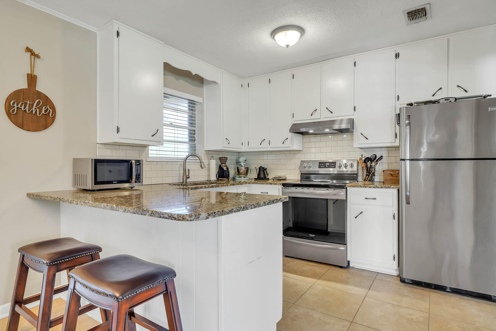 MIRAMAR ESTATES 2ND ADDN - Residential