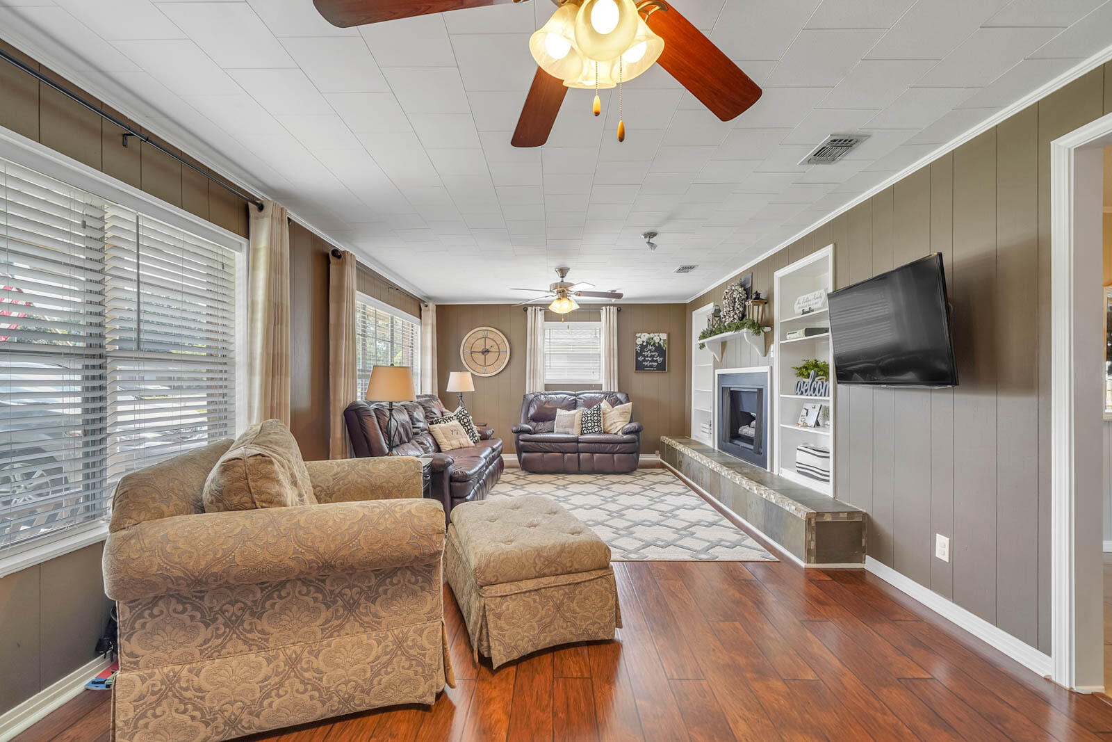 MIRAMAR ESTATES 2ND ADDN - Residential