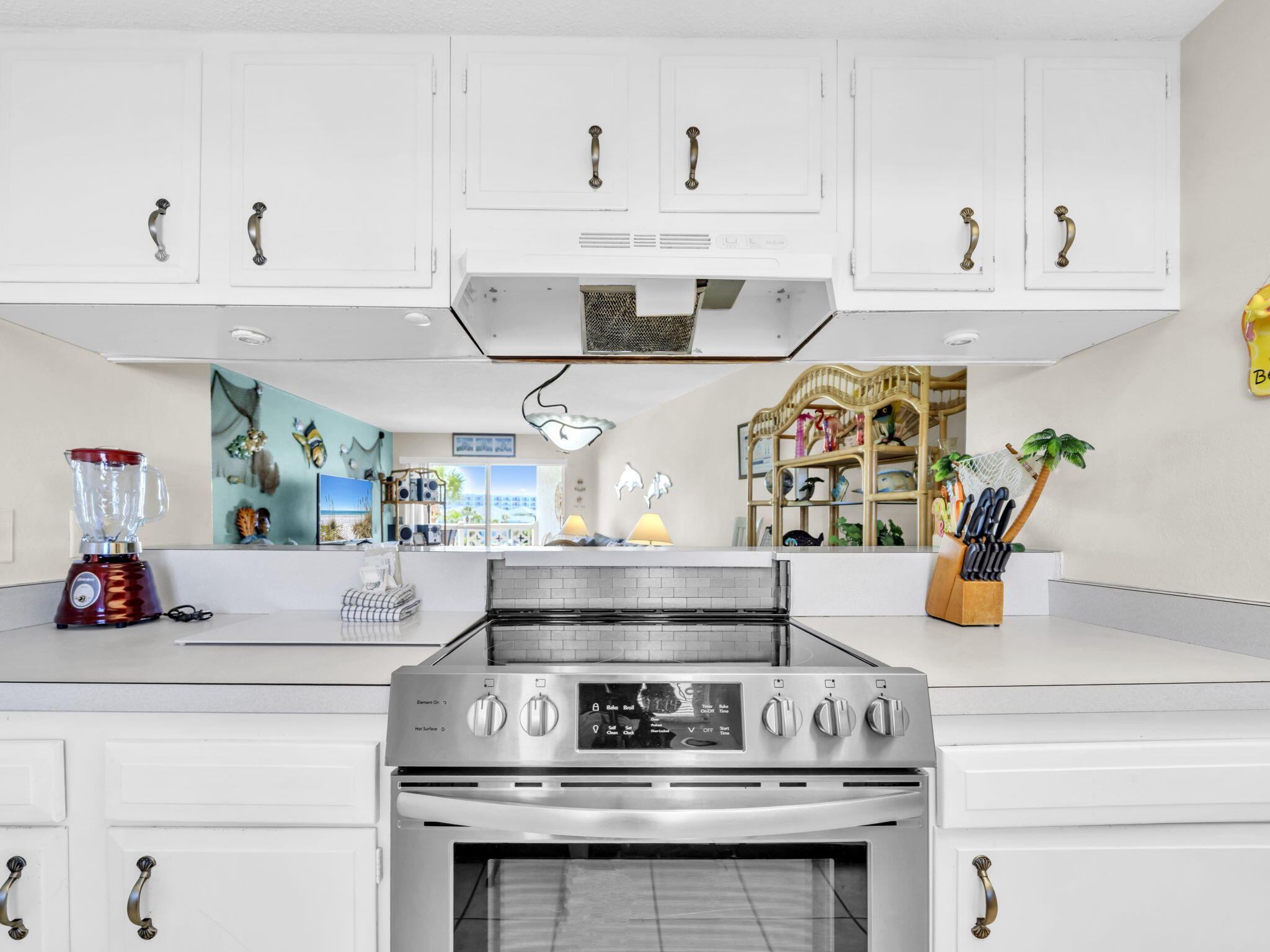 EL MATADOR CONDO - Residential