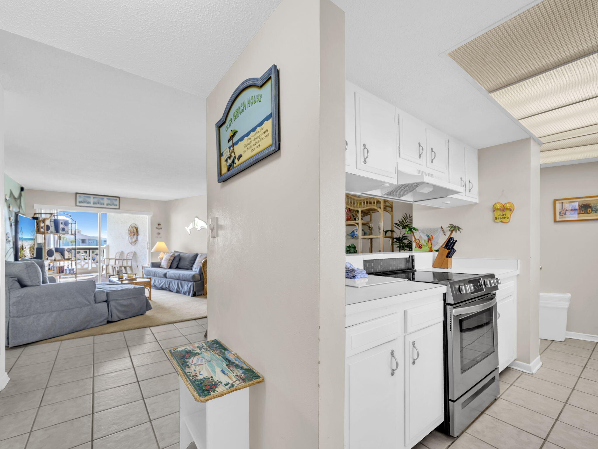 EL MATADOR CONDO - Residential