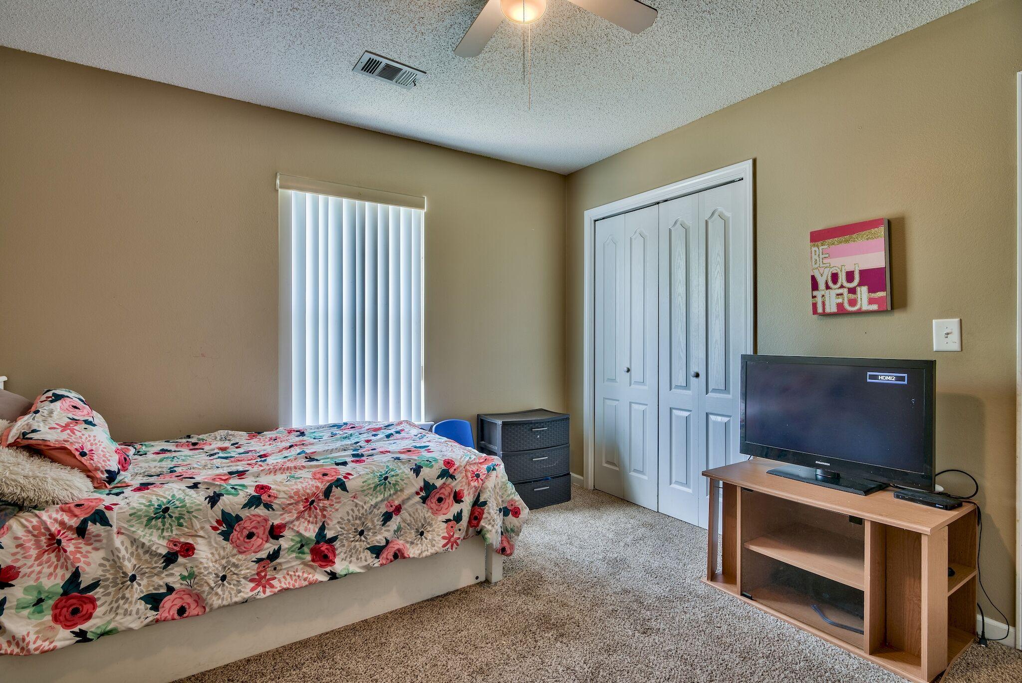 HARLAN SQUARE S/D - Residential