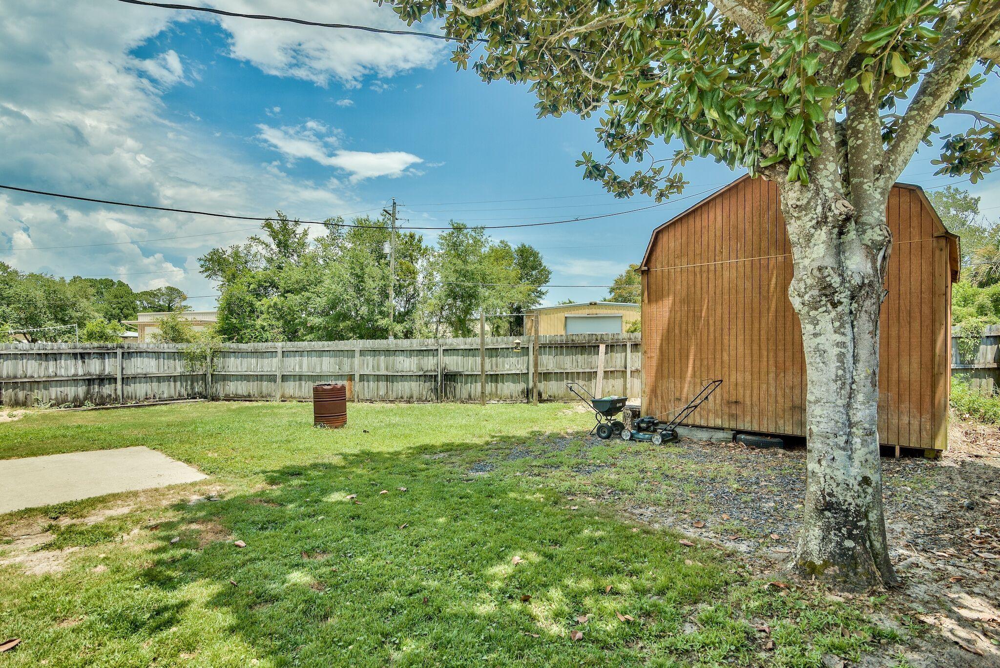 HARLAN SQUARE S/D - Residential