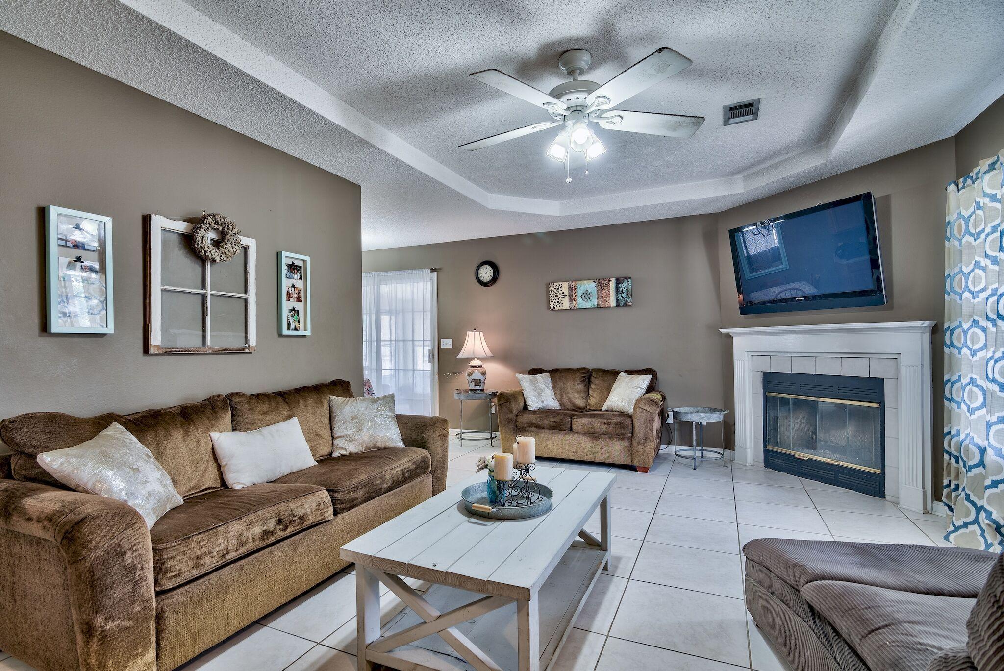 HARLAN SQUARE S/D - Residential