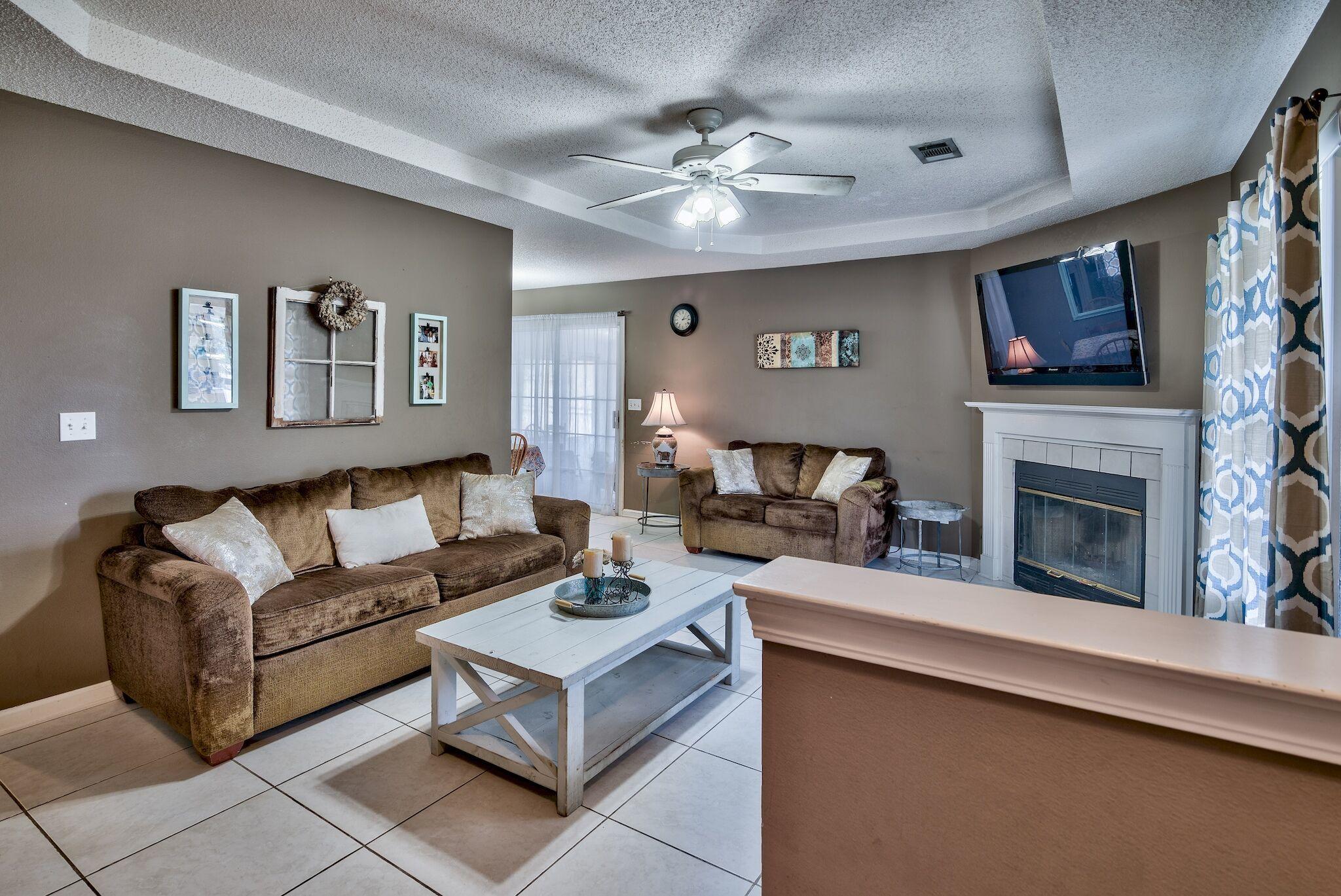 HARLAN SQUARE S/D - Residential