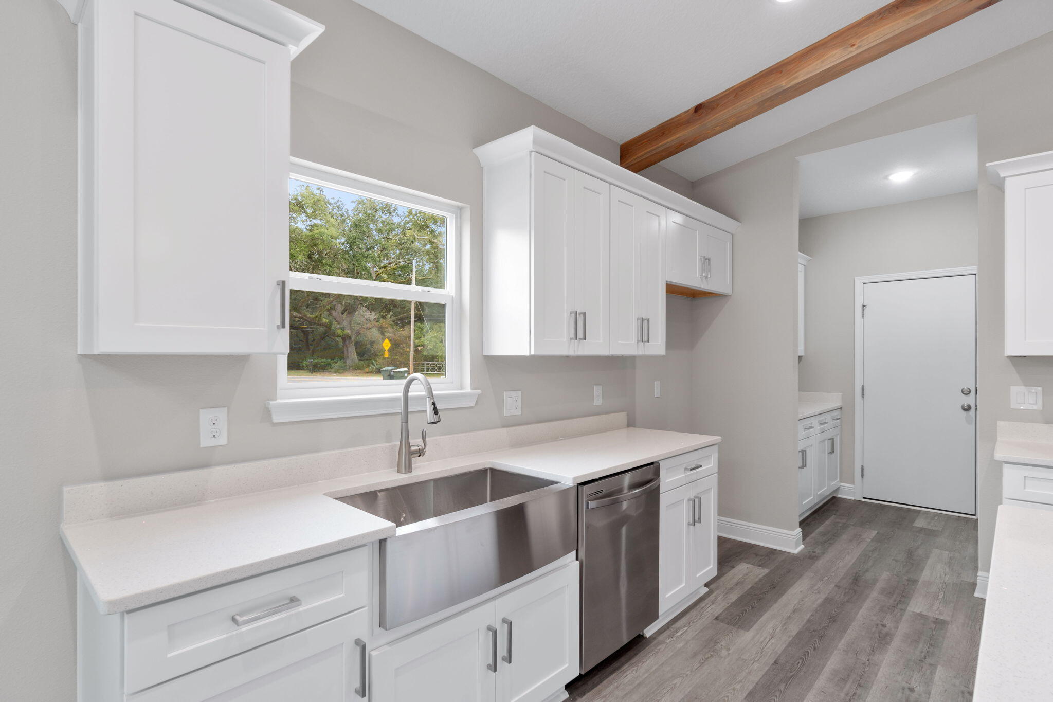 CRESCENT SHORES - Residential