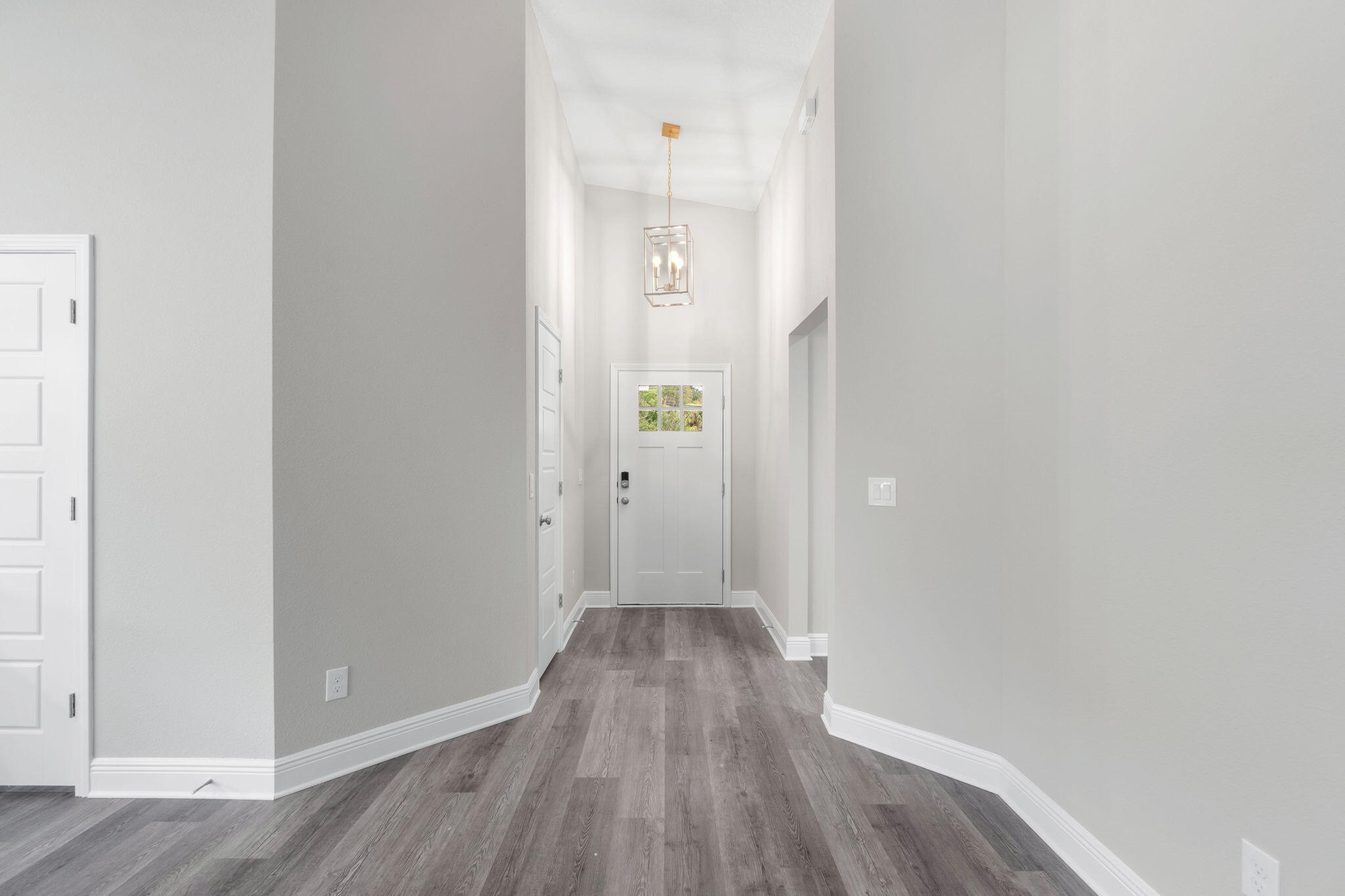 CRESCENT SHORES - Residential