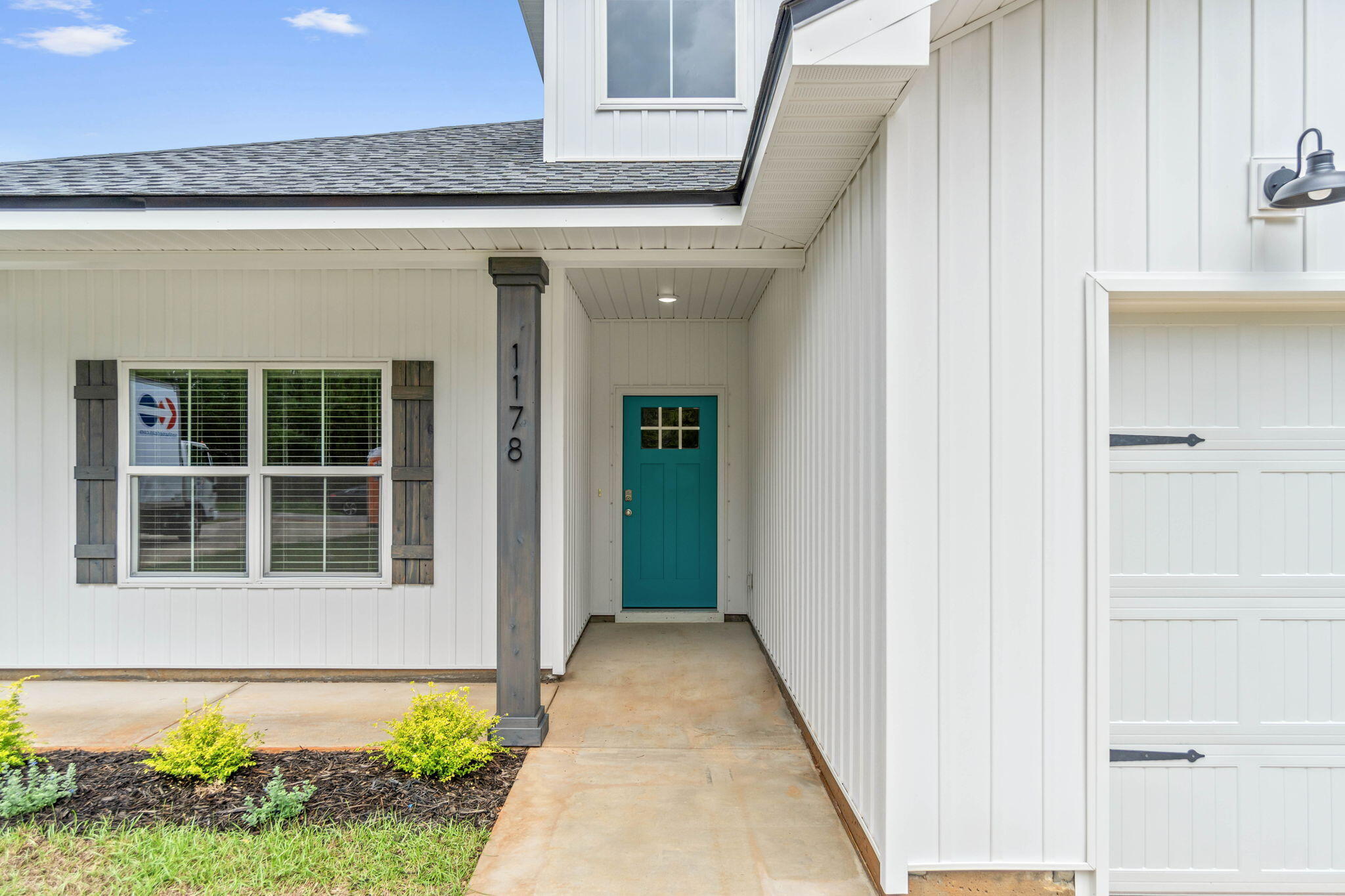 CRESCENT SHORES - Residential