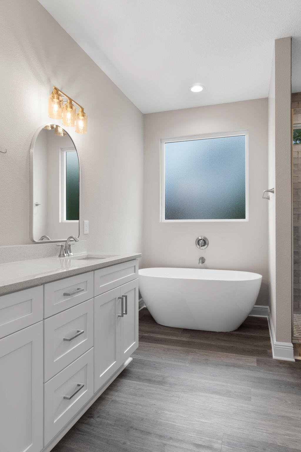 CRESCENT SHORES - Residential