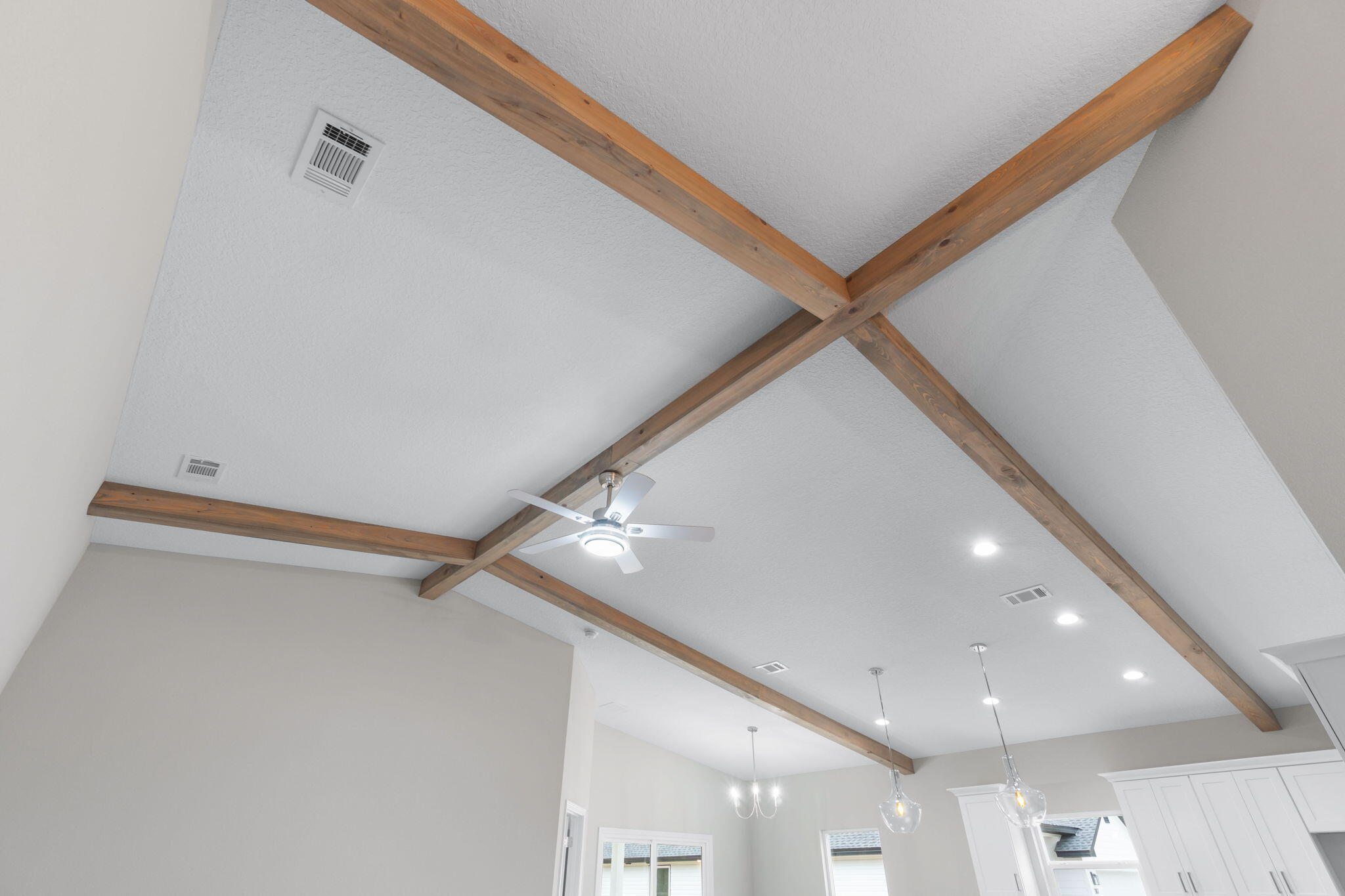 CRESCENT SHORES - Residential