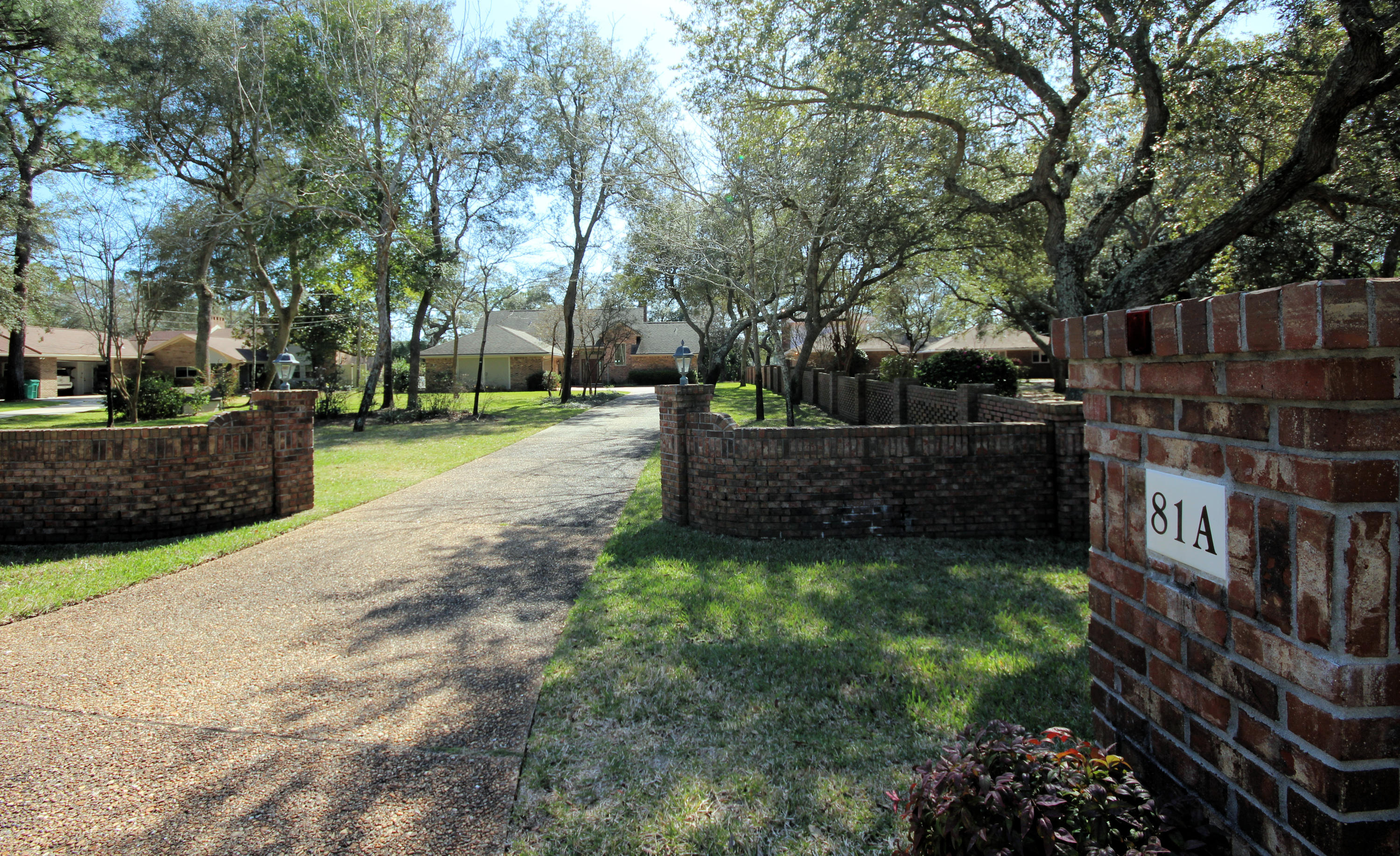 BAYOU POQUITO - Residential
