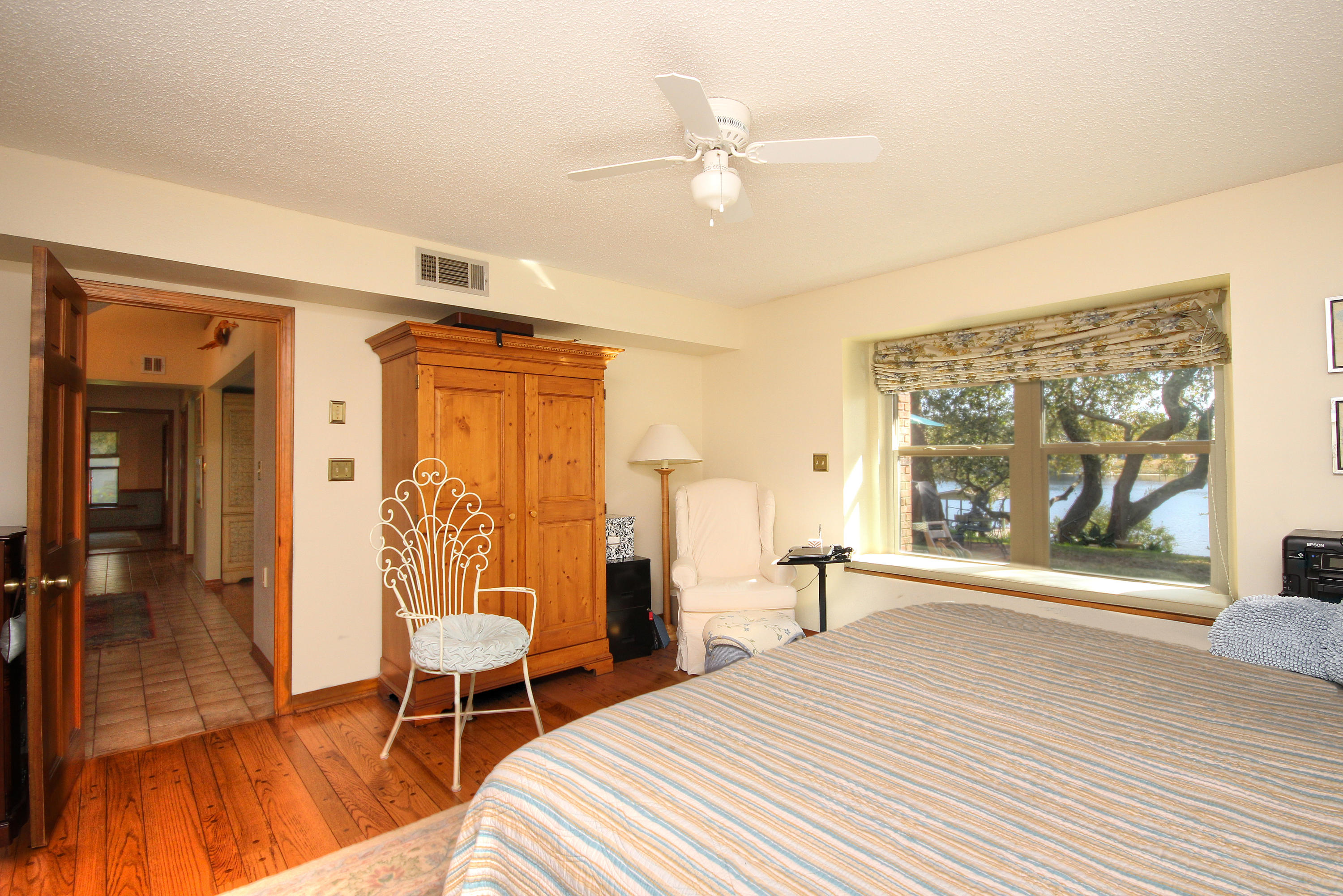 BAYOU POQUITO - Residential