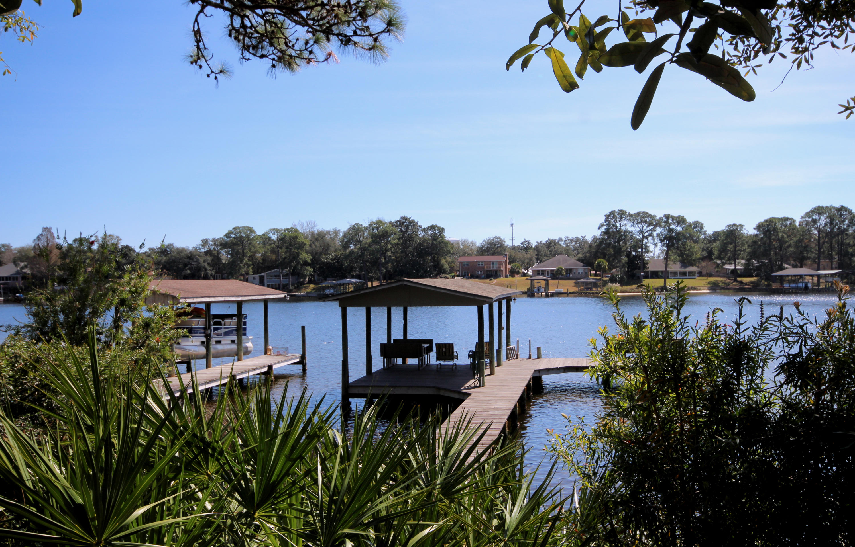 BAYOU POQUITO - Residential