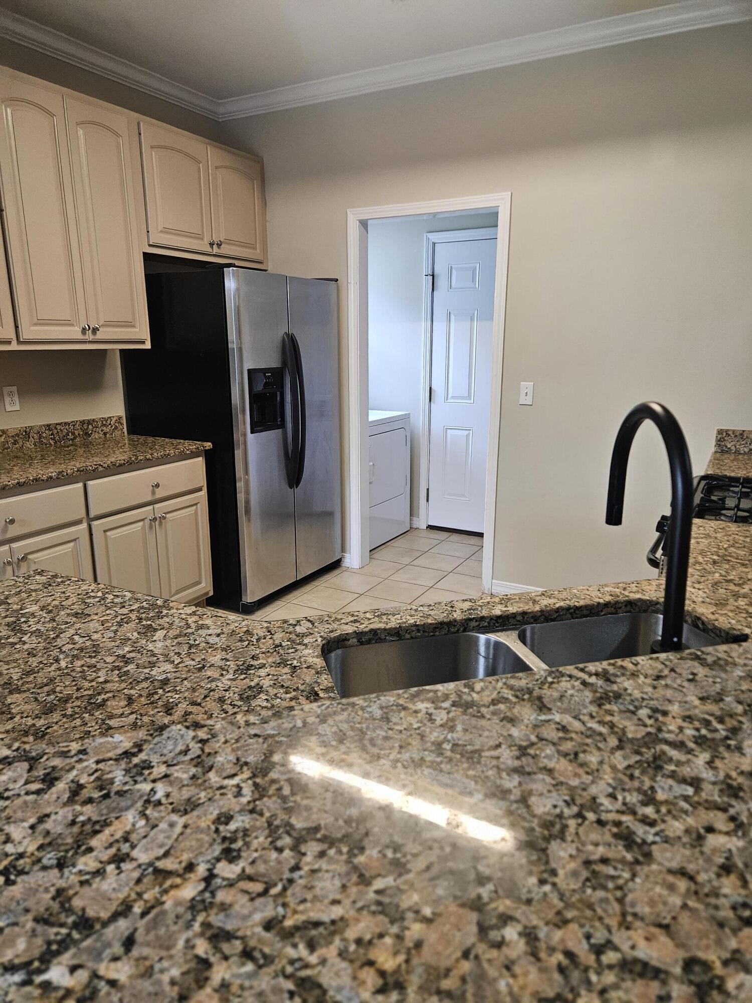METES & BOUNDS - Residential Lease