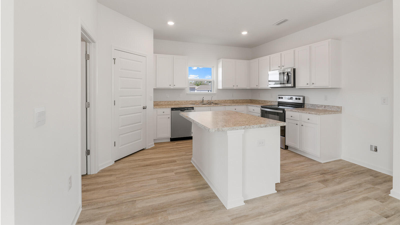 Owl's Head East - Residential