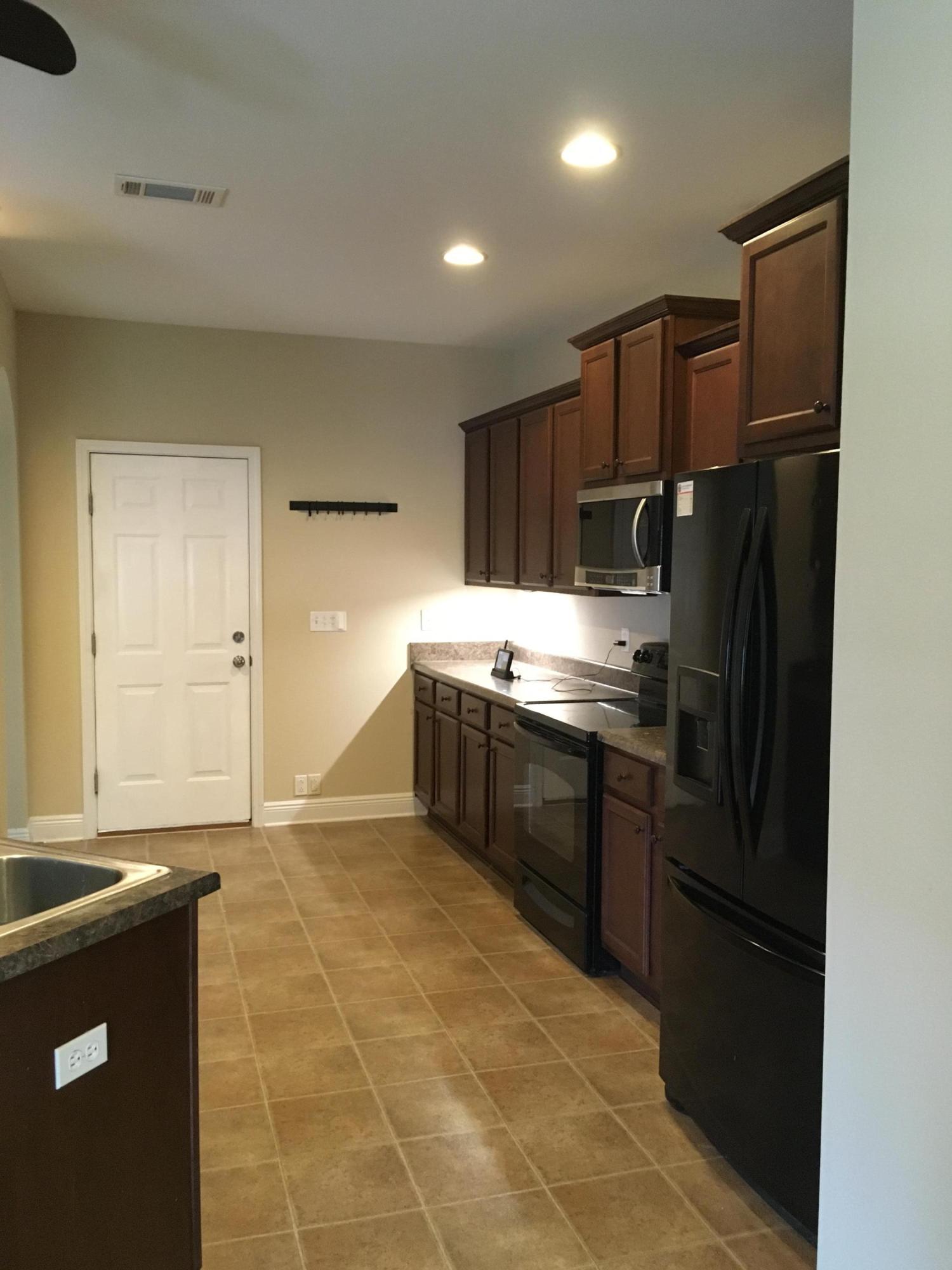 ROLLING RIDGE SUBDIVISION - Residential Lease