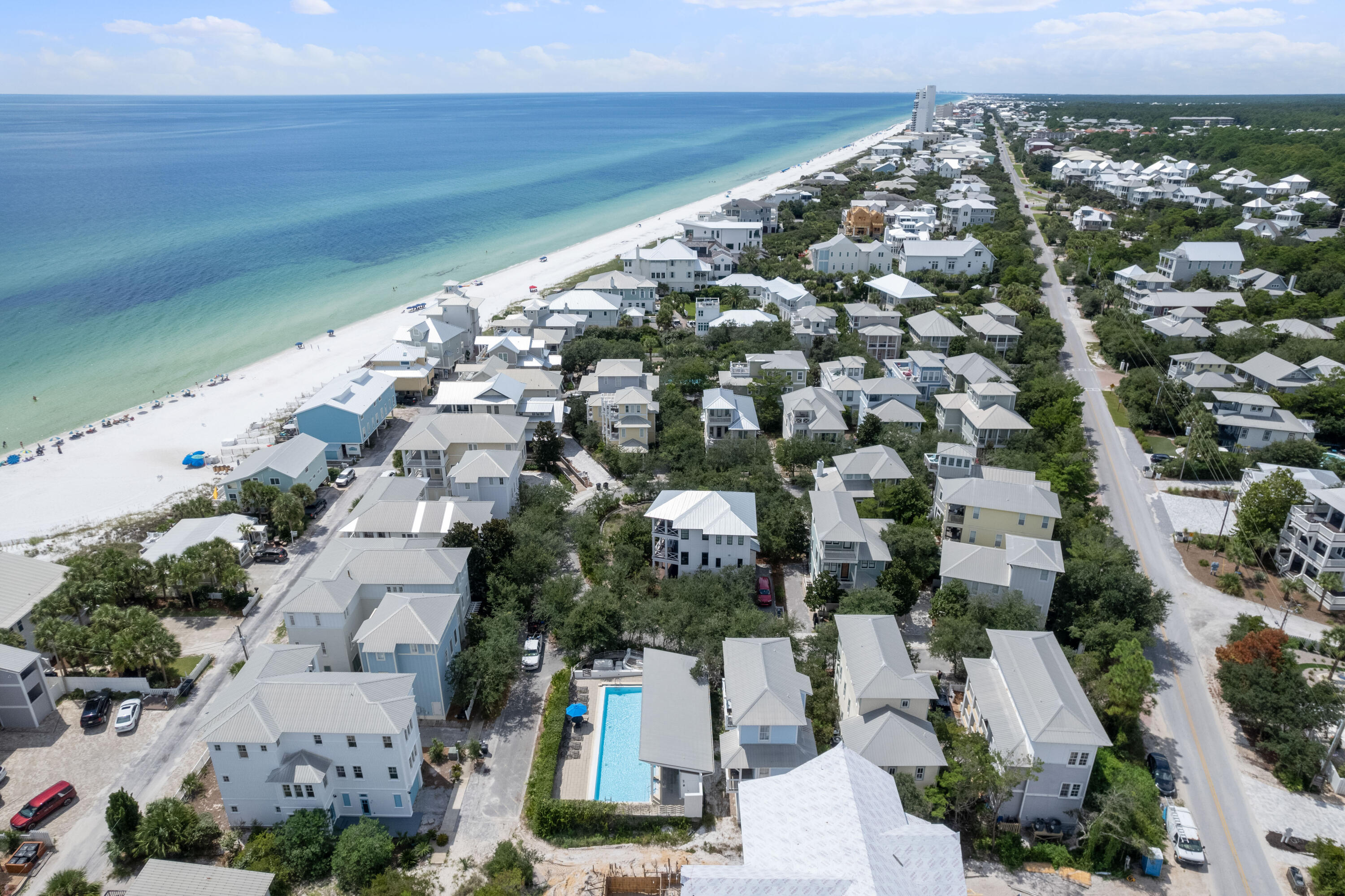 SUMMER'S EDGE - Residential