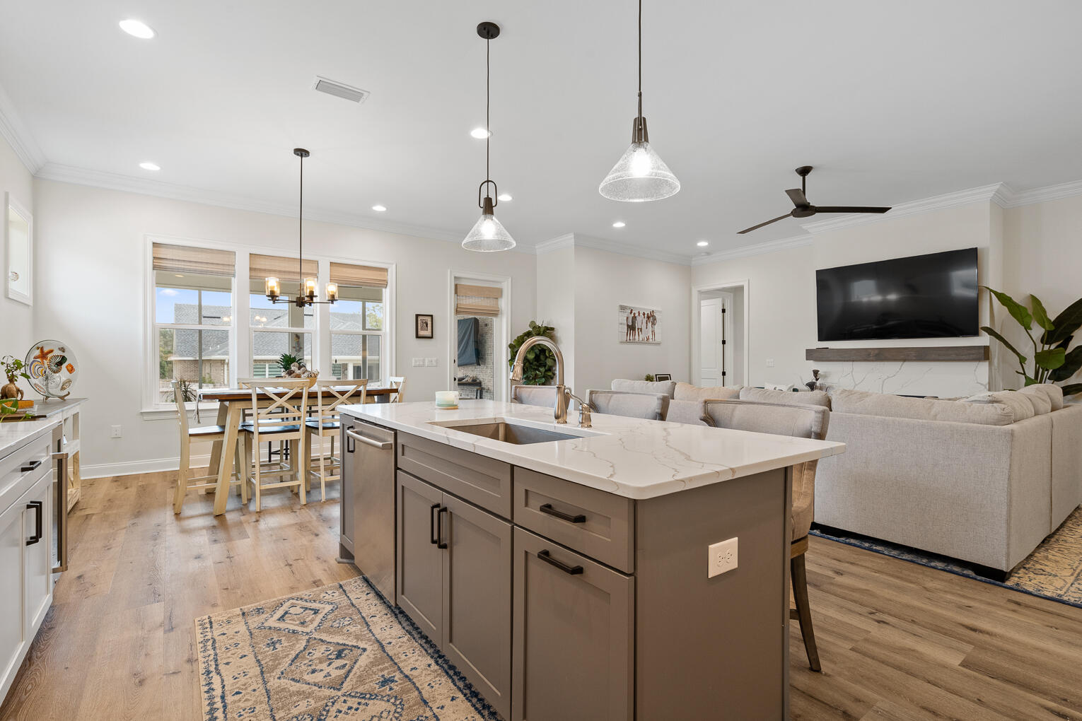 RAIDERS LANDING - Residential