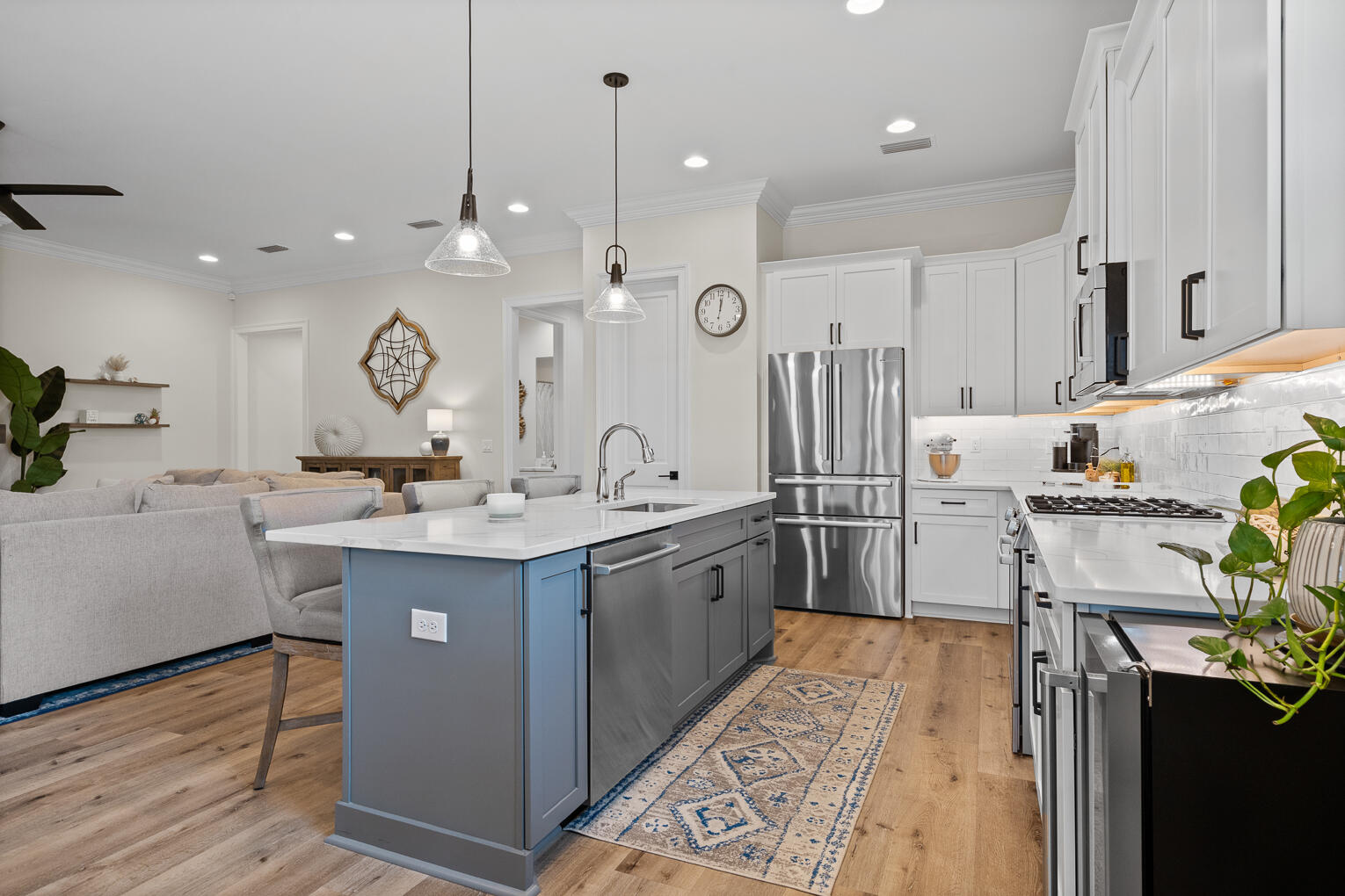 RAIDERS LANDING - Residential