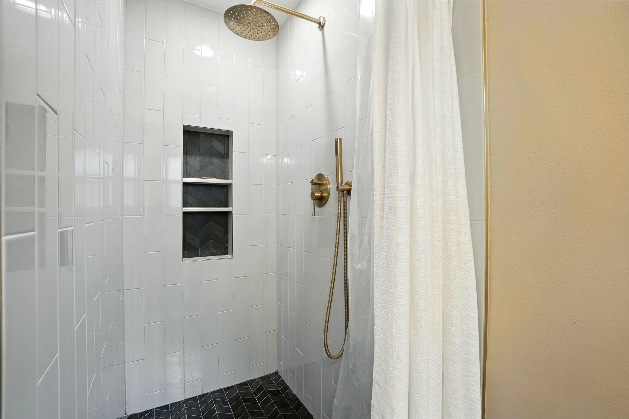 KENWOOD S/D - Residential