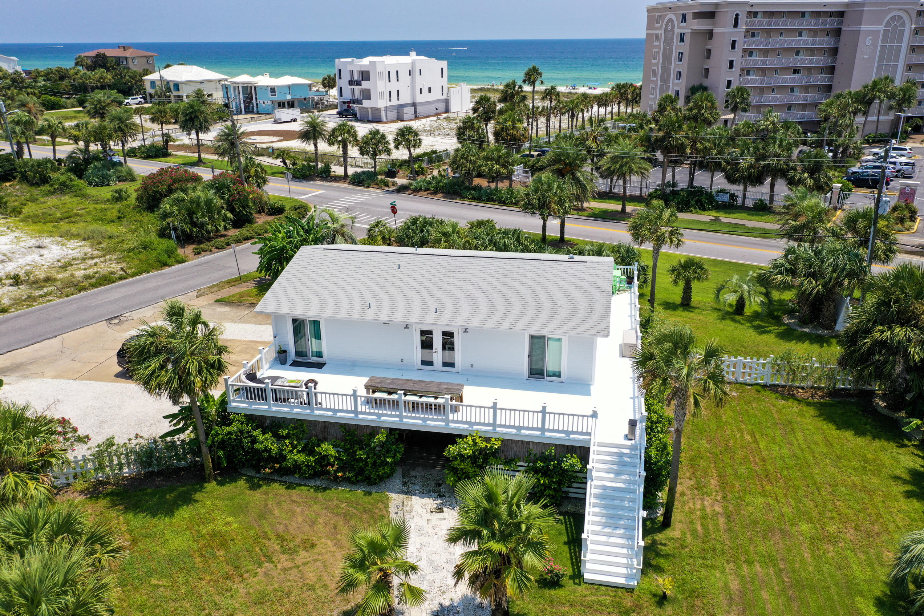 HOLIDAY ISLE - Residential