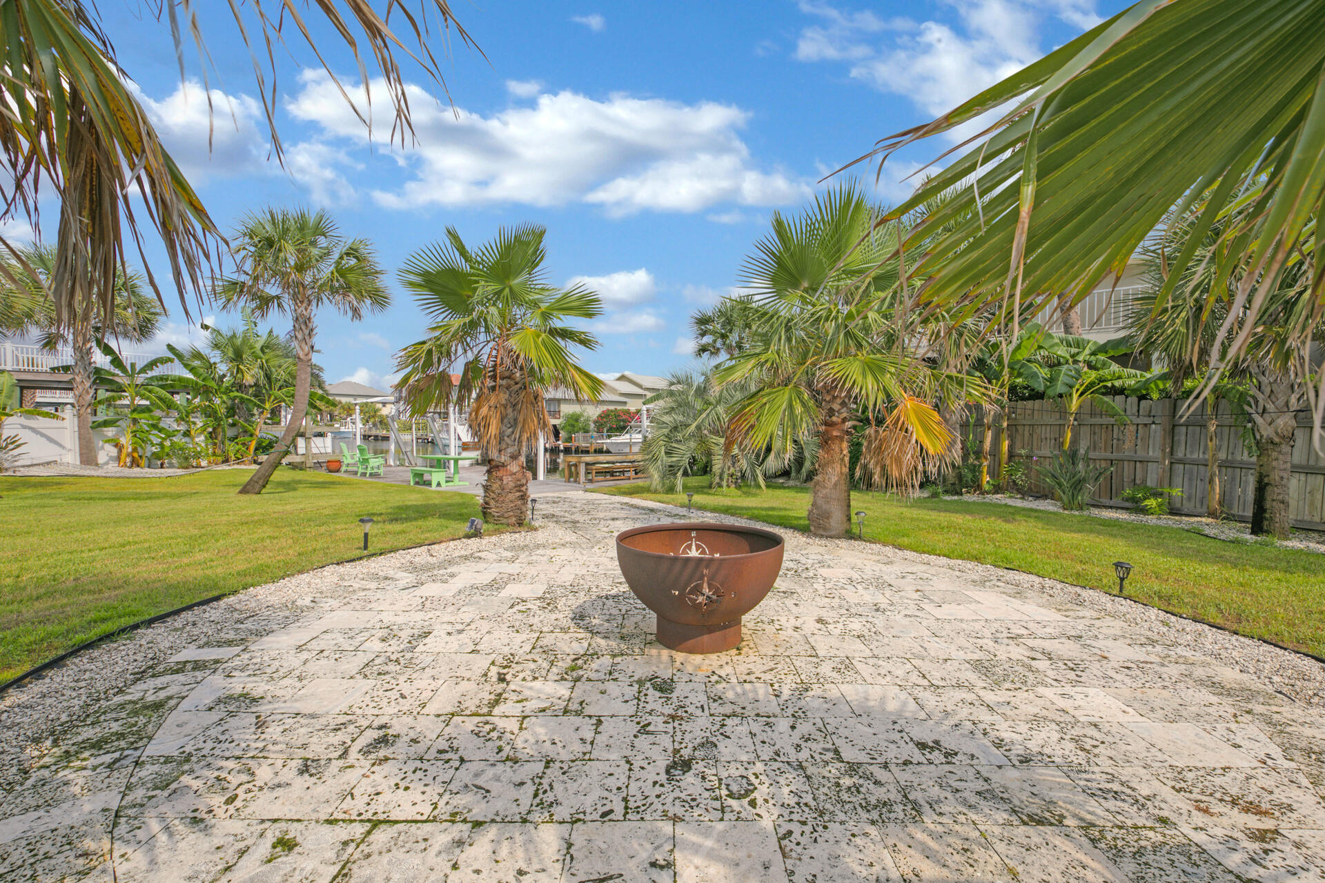 HOLIDAY ISLE - Residential