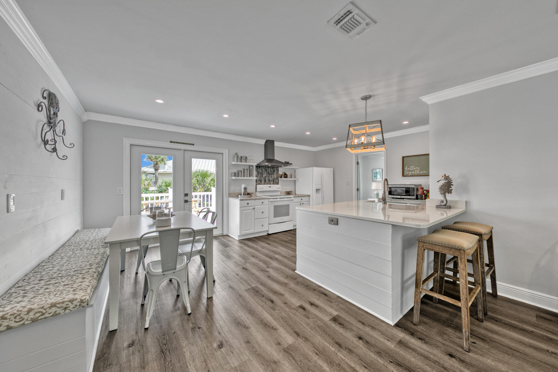 HOLIDAY ISLE - Residential