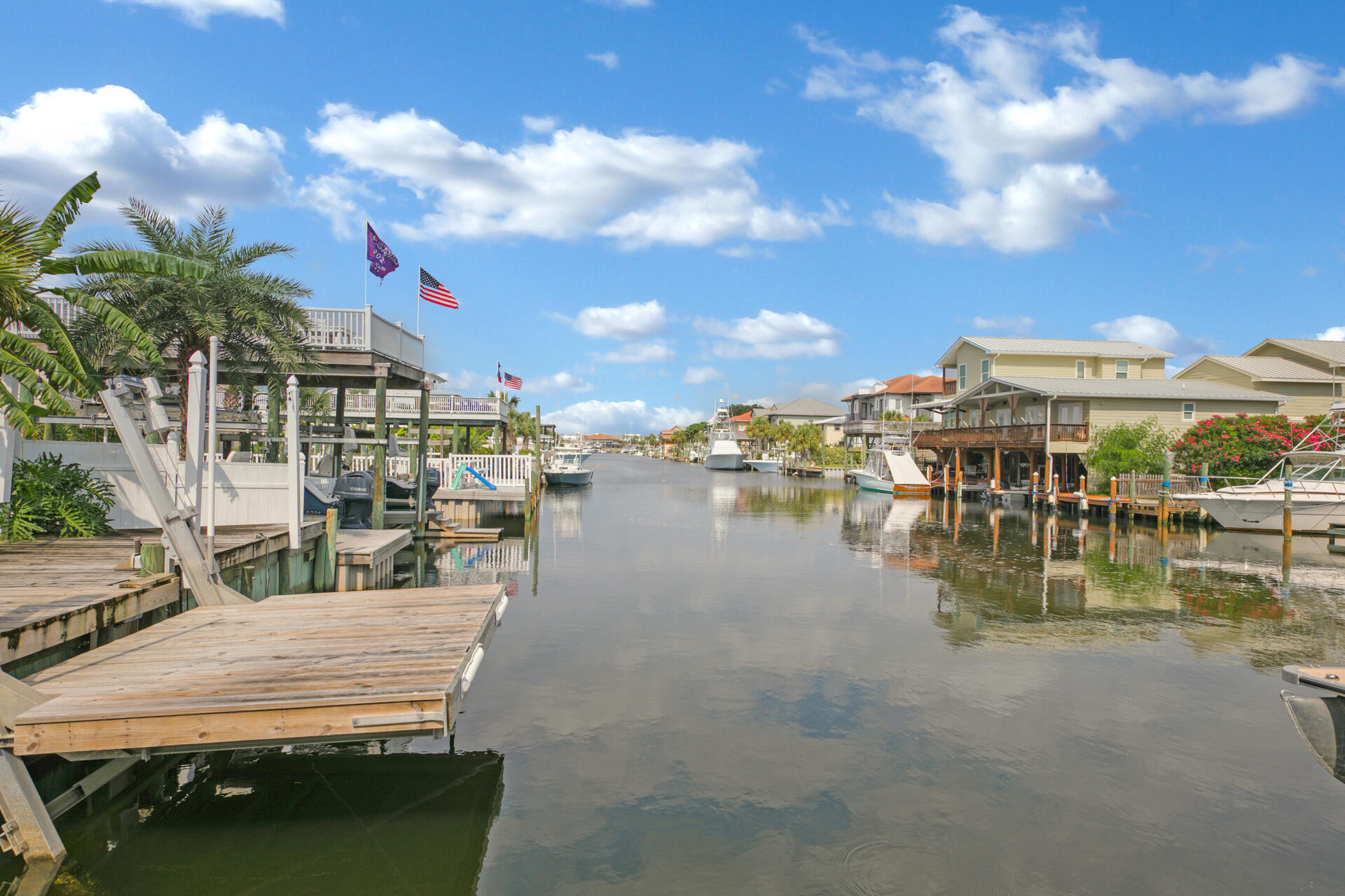 HOLIDAY ISLE - Residential