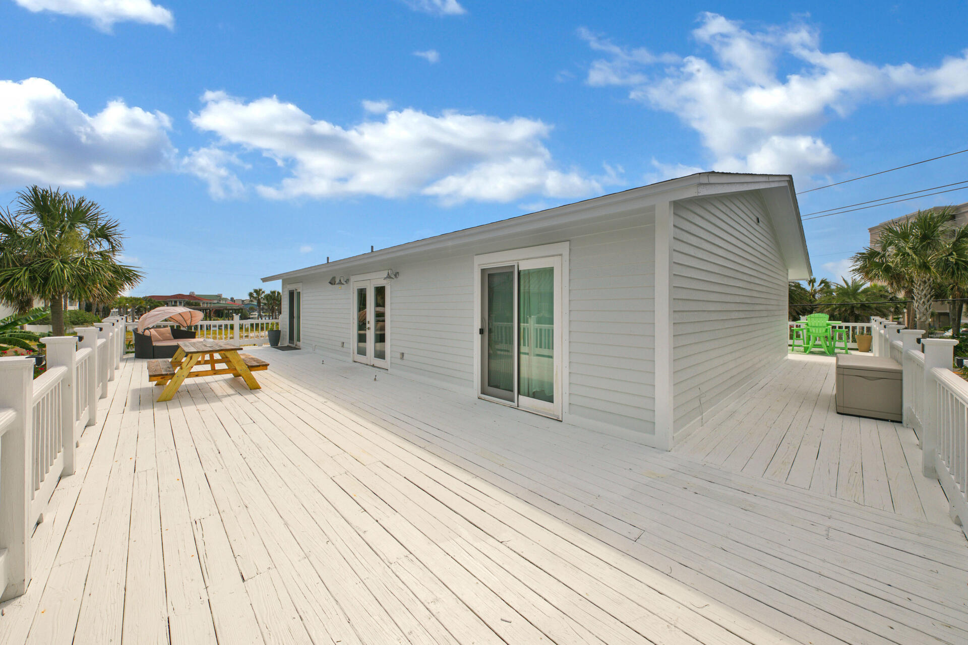 HOLIDAY ISLE - Residential