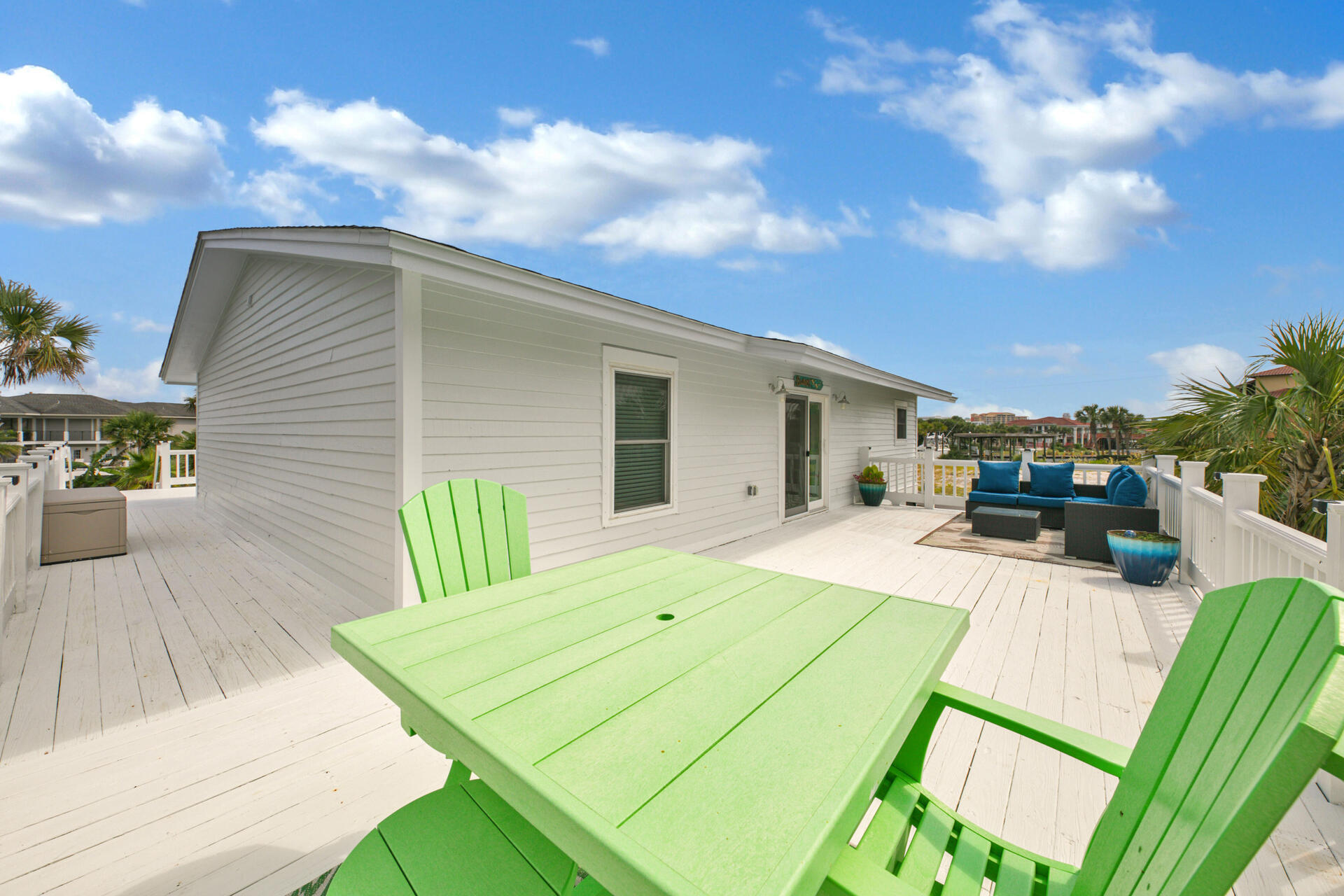 HOLIDAY ISLE - Residential