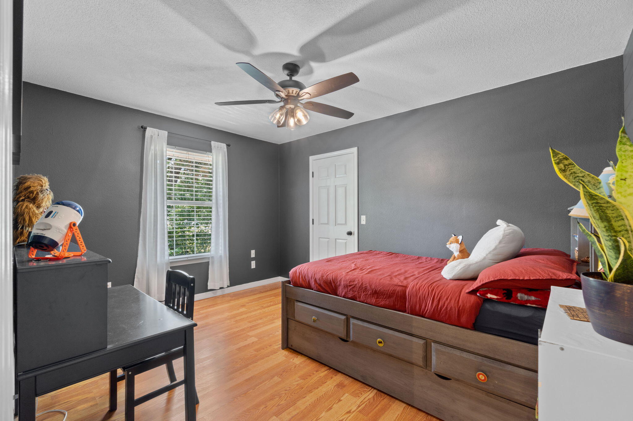 HOLLEY BY THE SEA - Residential